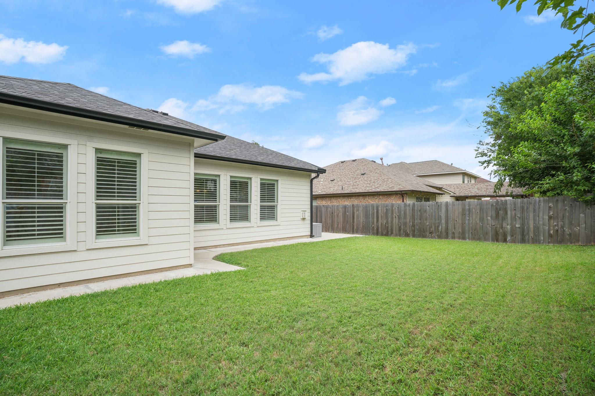 2413 Lou John ST N, Austin, TX 78727