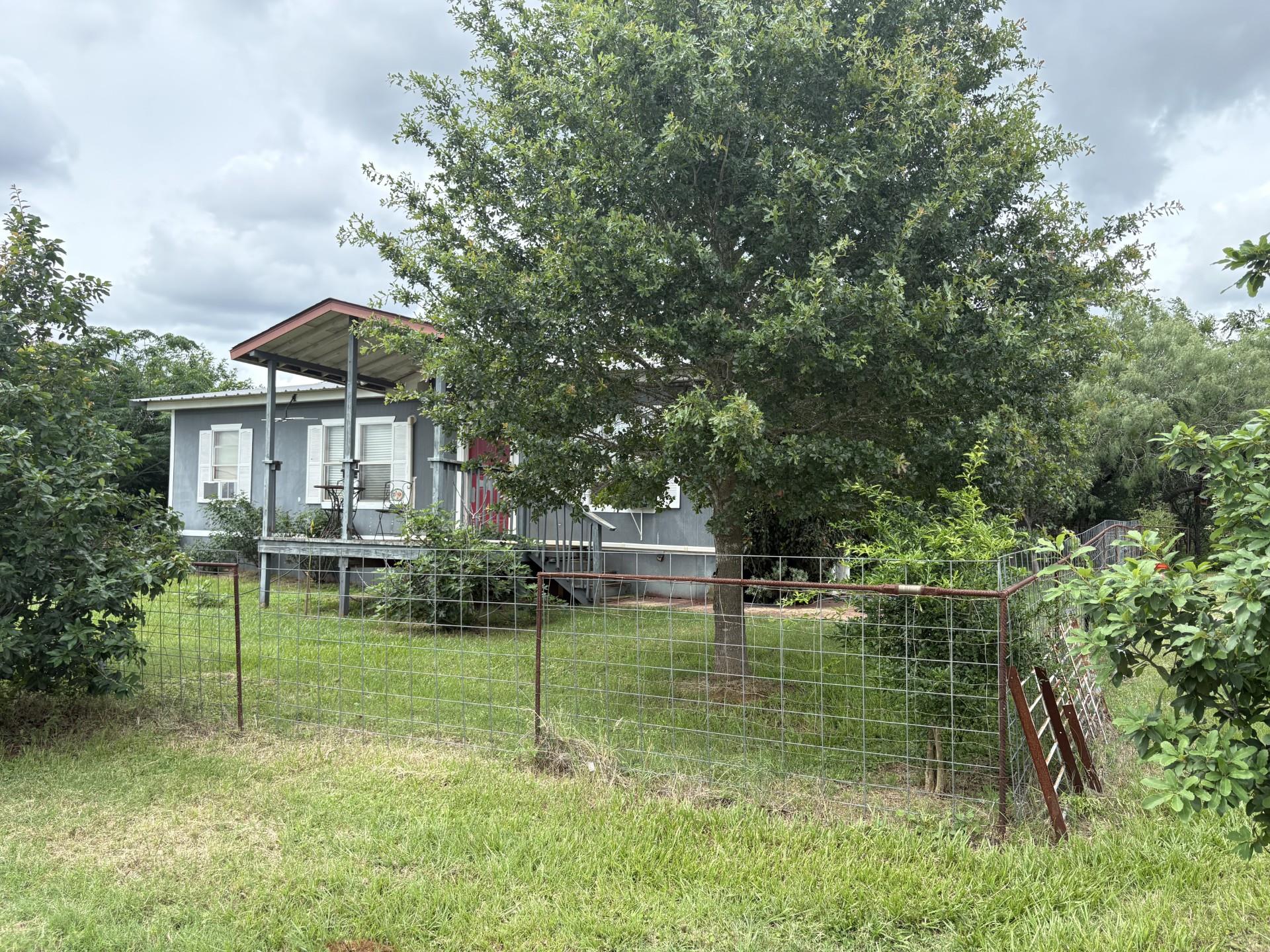 2990 S 304 Hw, Rosanky, TX 78953