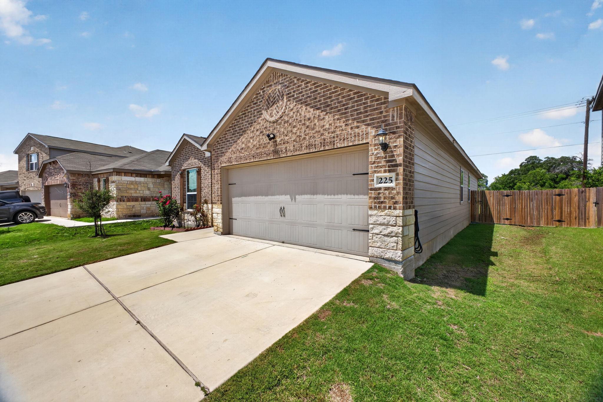 225 Mount Vernon Way, Liberty Hill, TX 78642