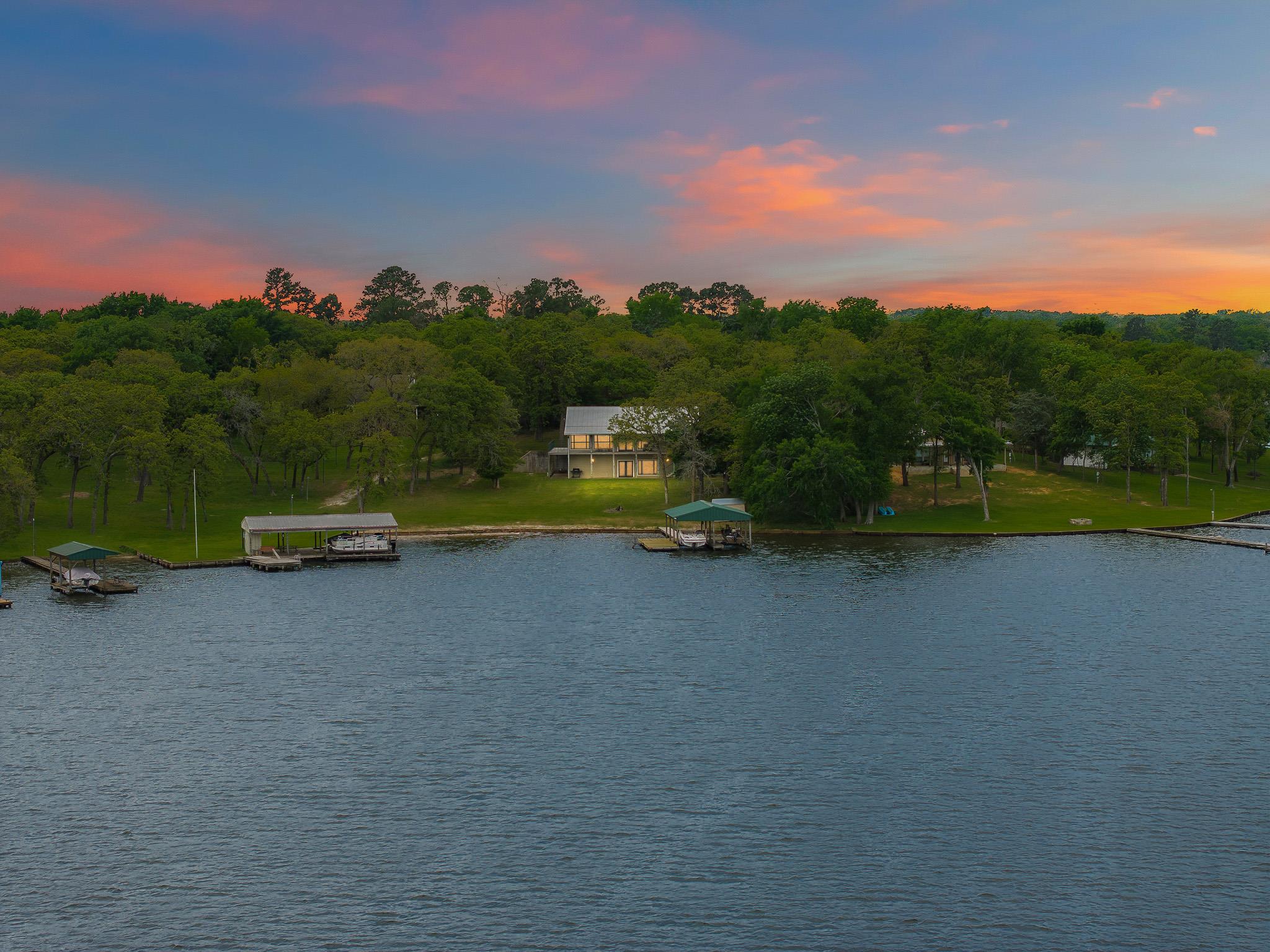 10959 Clyde Acord RD, Franklin, TX 77856