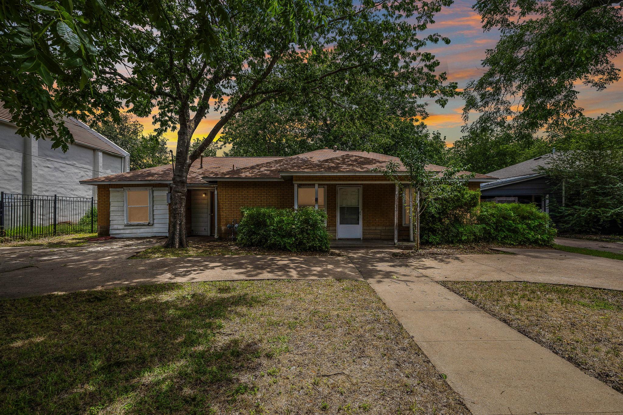 1205 S Church ST, Georgetown, TX 78626