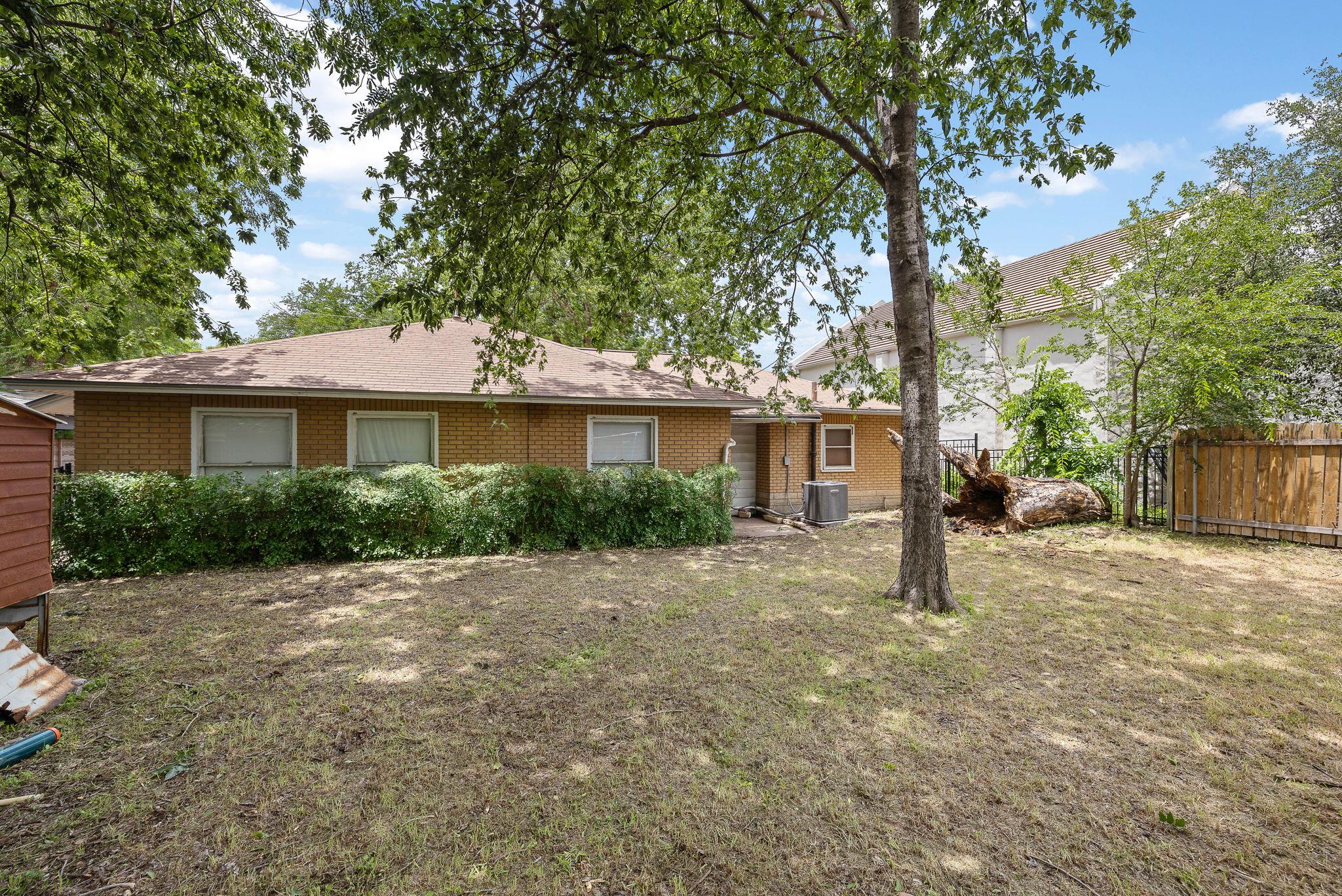 1205 S Church ST, Georgetown, TX 78626