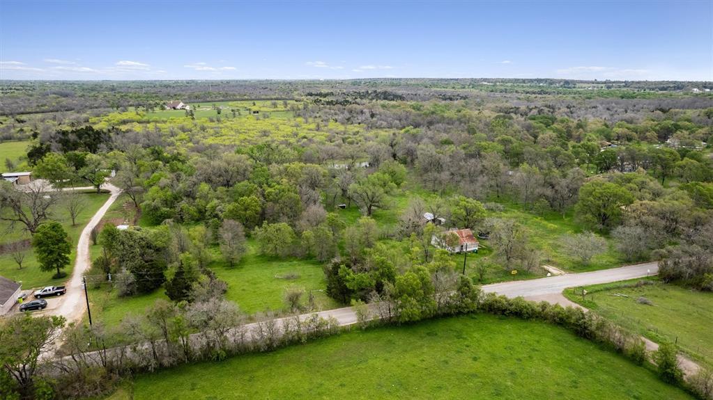 266 Beaver RD, Elgin, TX 78621