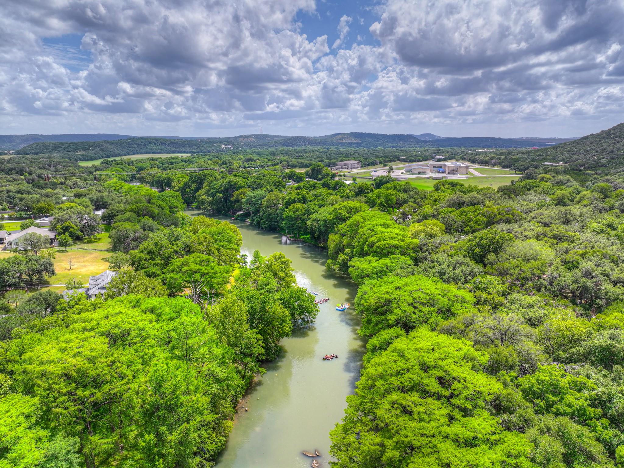 641 Rainbow RDG, Canyon Lake, TX 78133