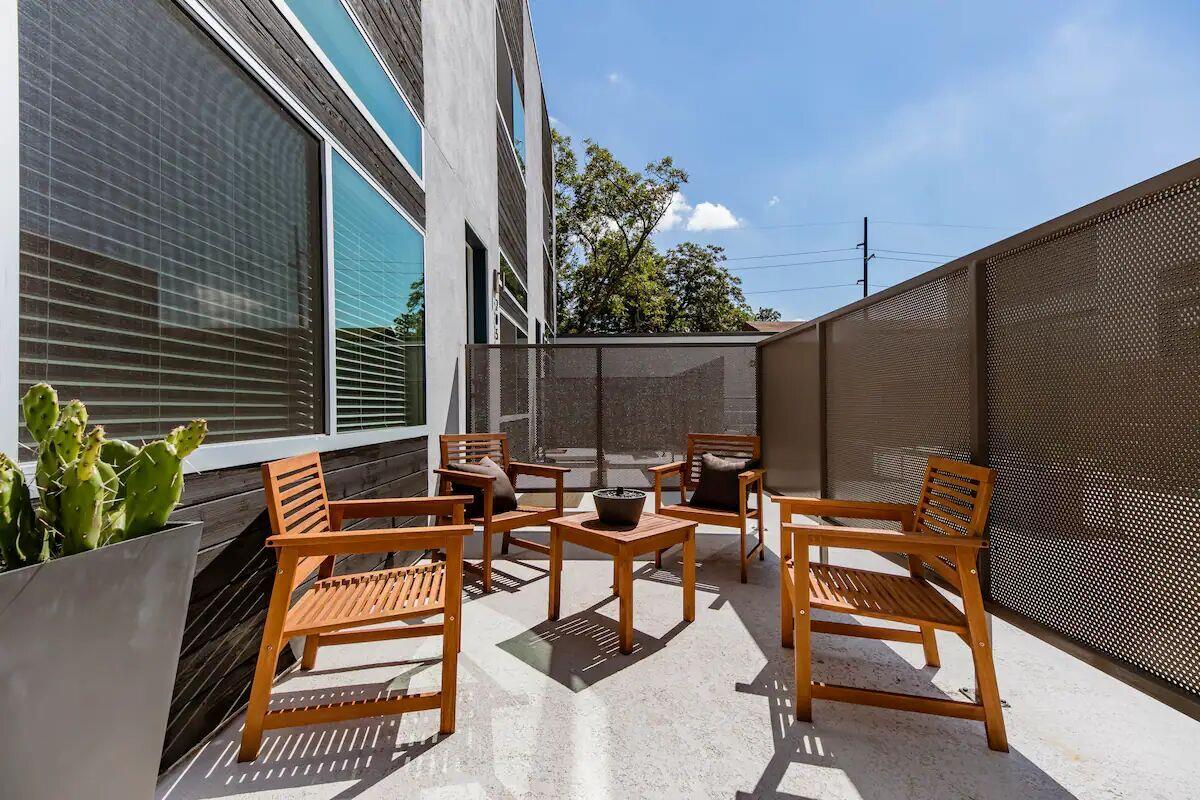 1701 E Martin Luther King Jr BLVD #204, Austin, TX 78702