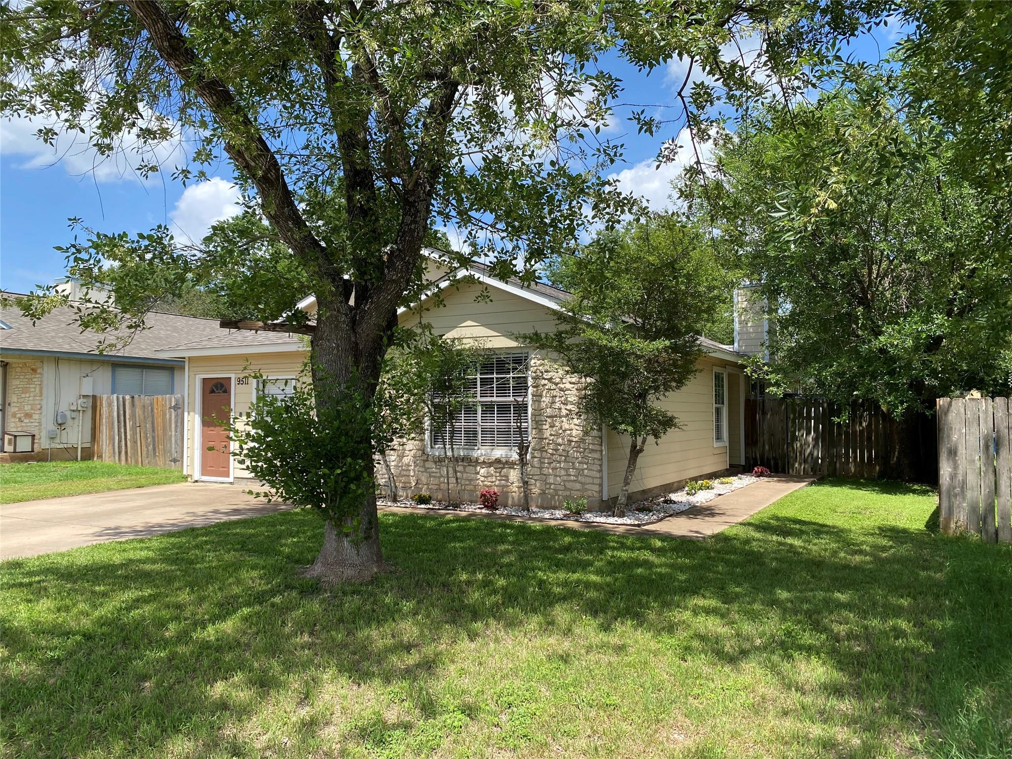 9511 Curlew DR, Austin, TX 78748