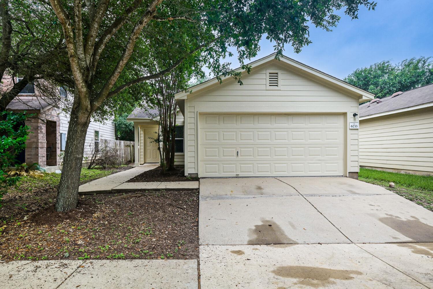 6733 Doyal DR, Austin, TX 78747