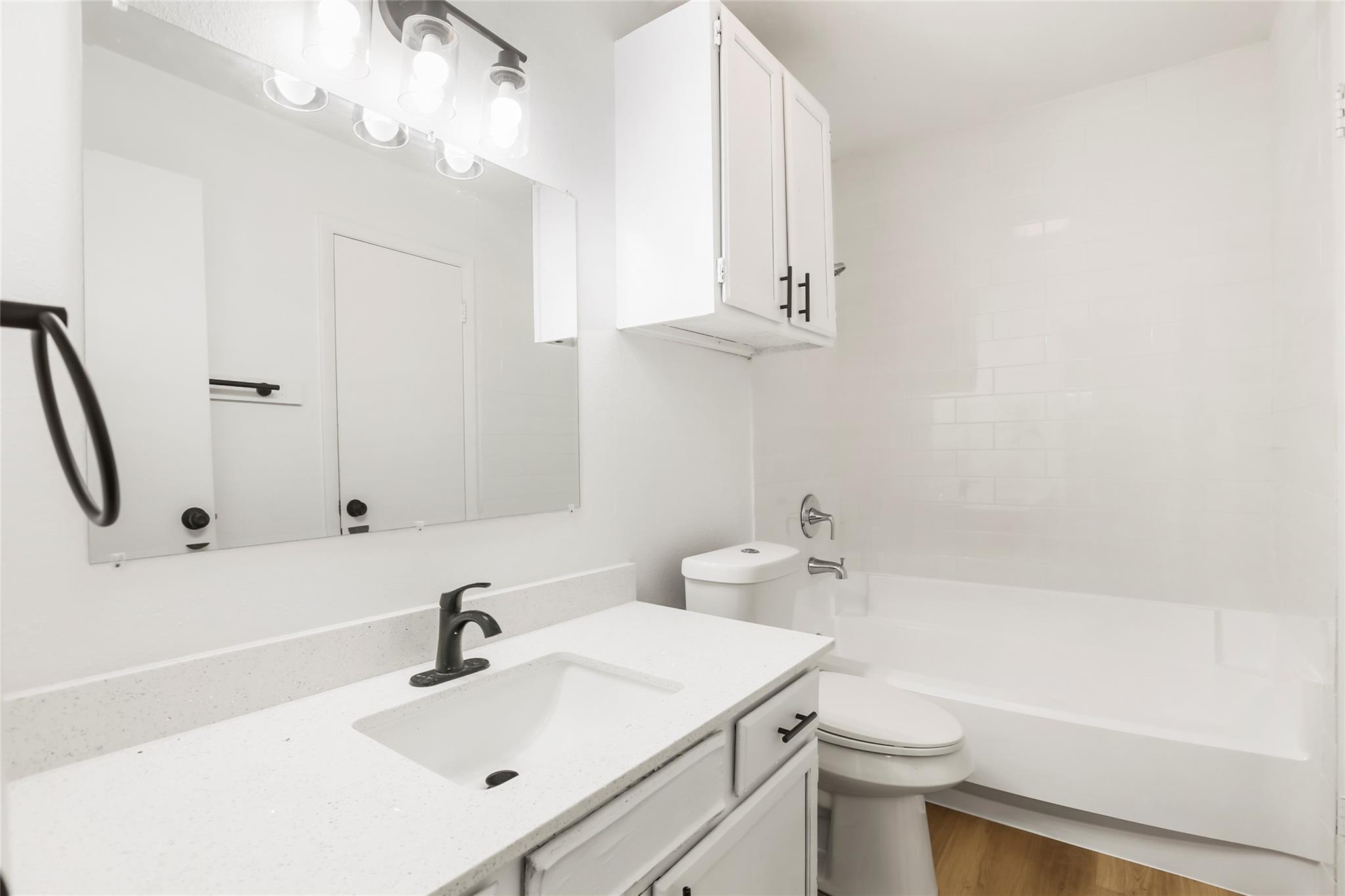 923 E 41st ST #105, Austin, TX 78751