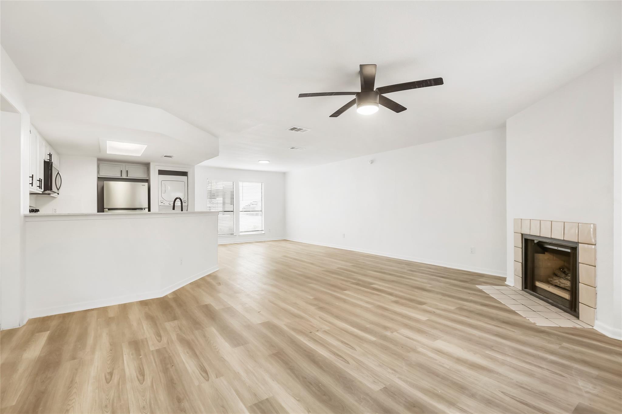 923 E 41st ST #105, Austin, TX 78751