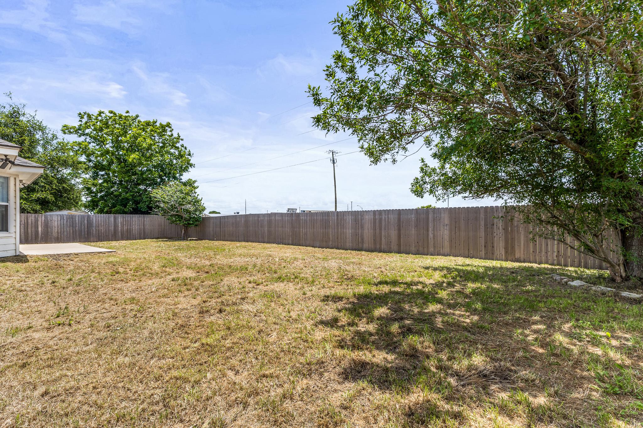 526 Armstrong DR, Belton, TX 76513