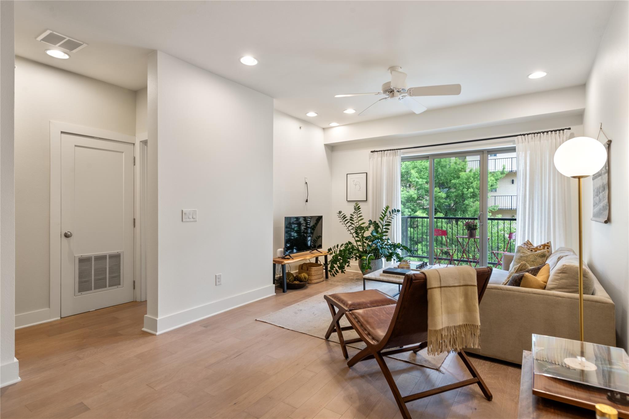 908 Nueces ST #37, Austin, TX 78701