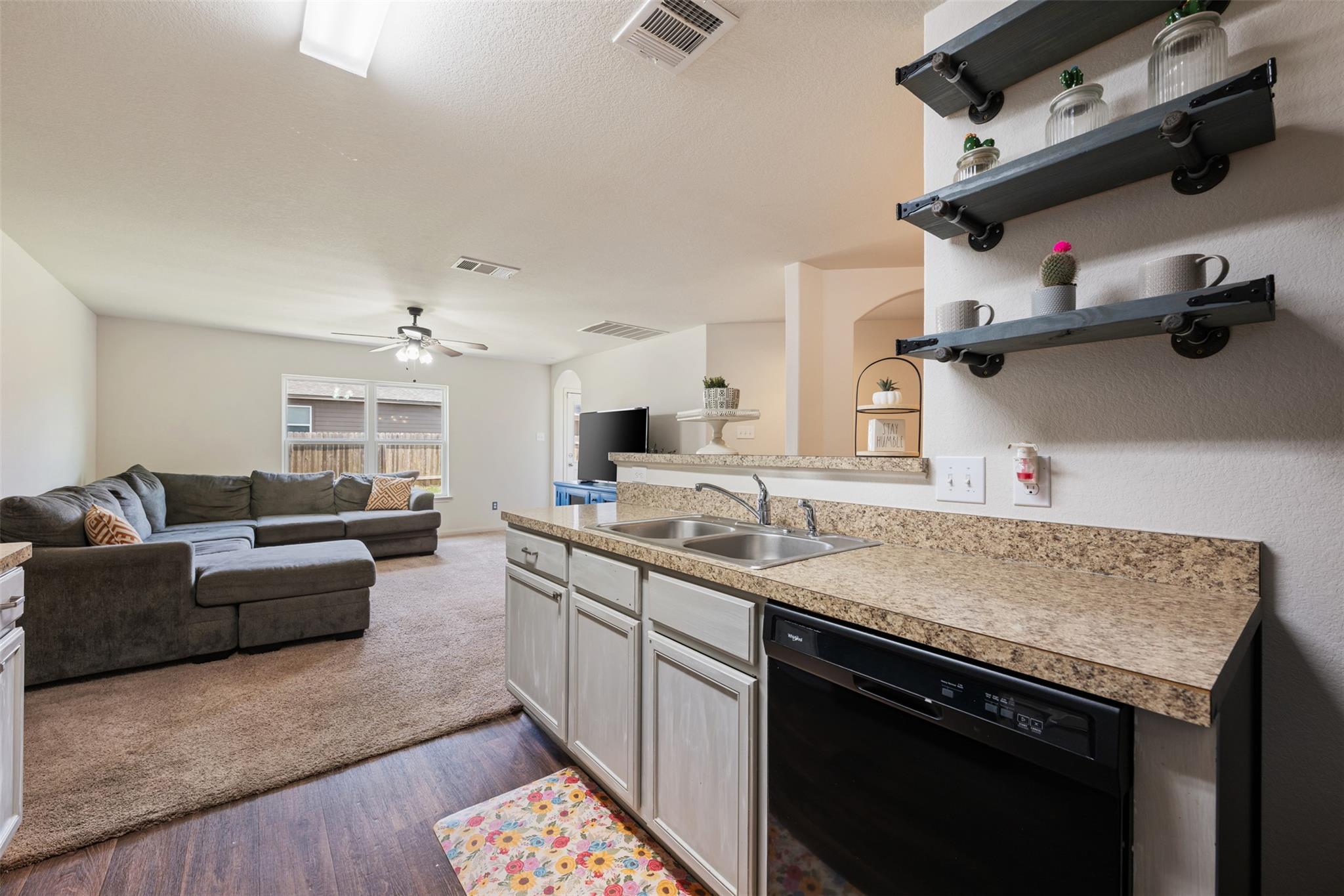 109 Proclamation Ave, Liberty Hill, TX 78642