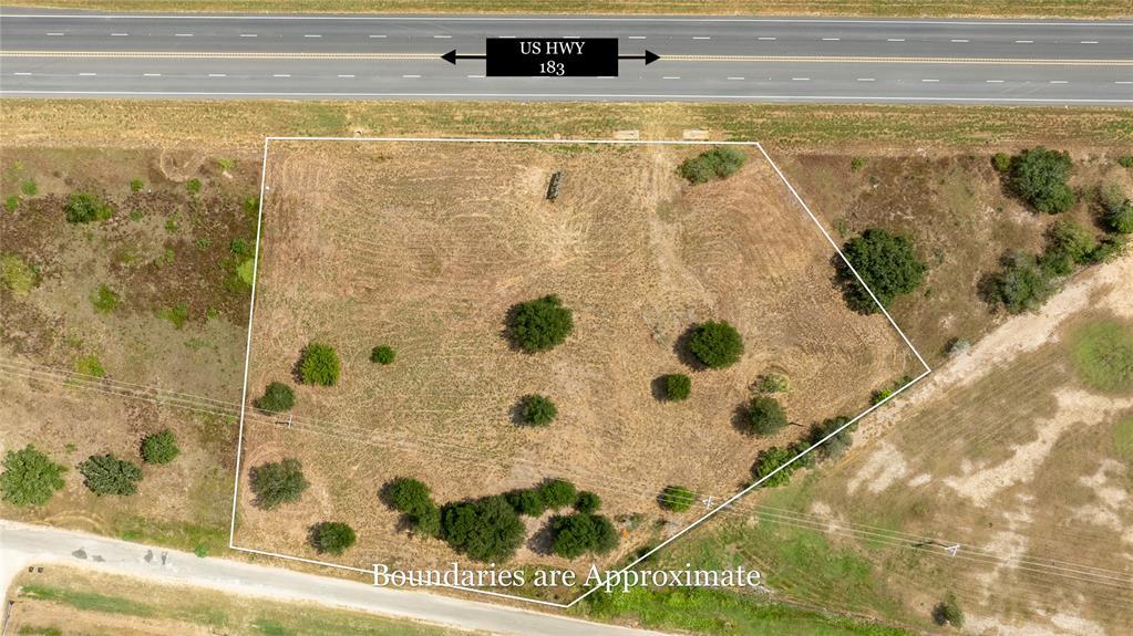 000 N Magnolia Ave, Luling, TX 78648