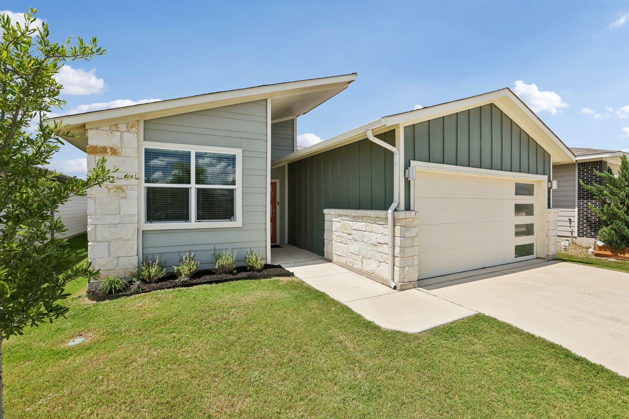 109 Filifera CT, Leander, TX 78641