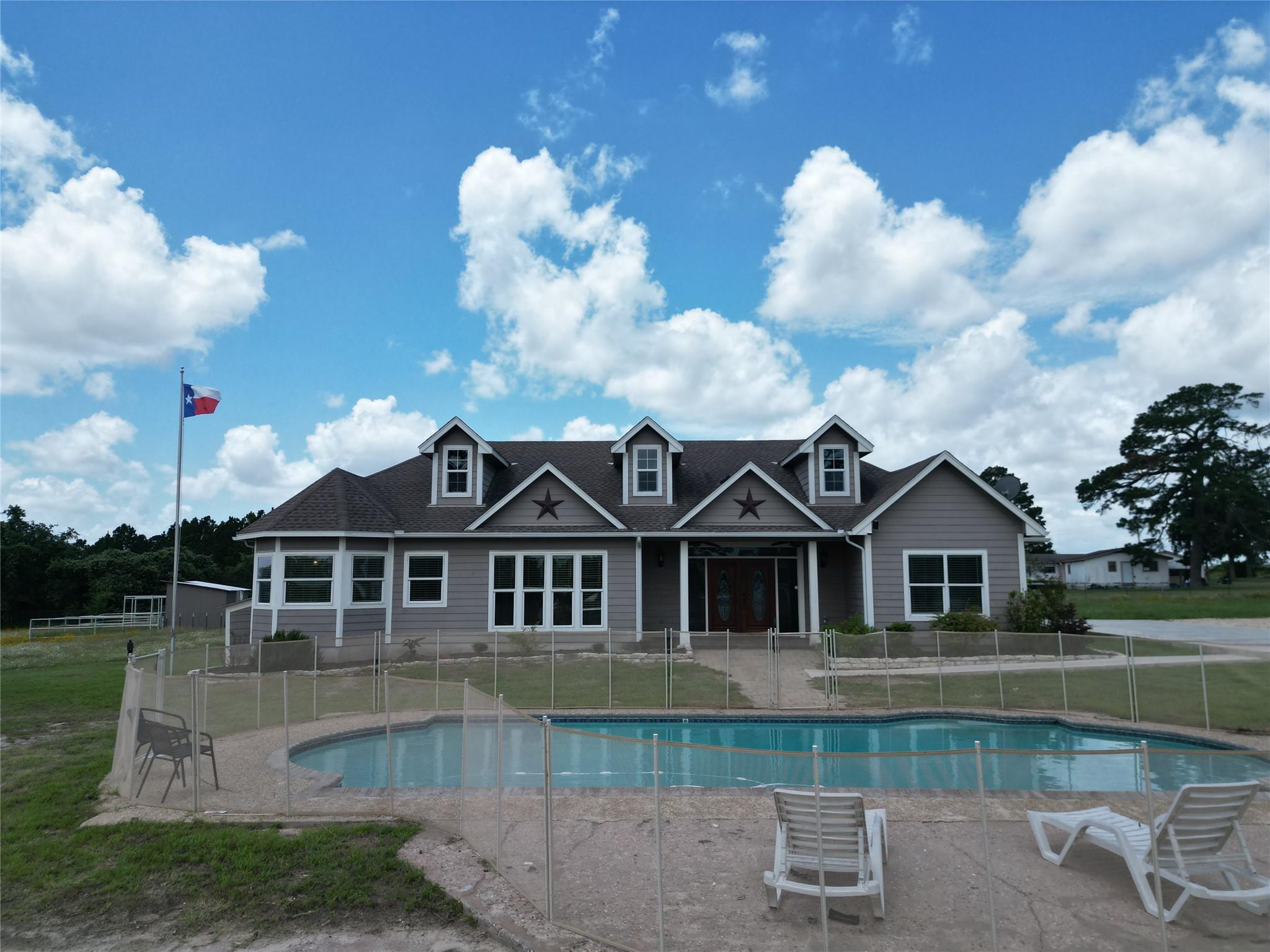118 Saddle CT, Bastrop, TX 78602