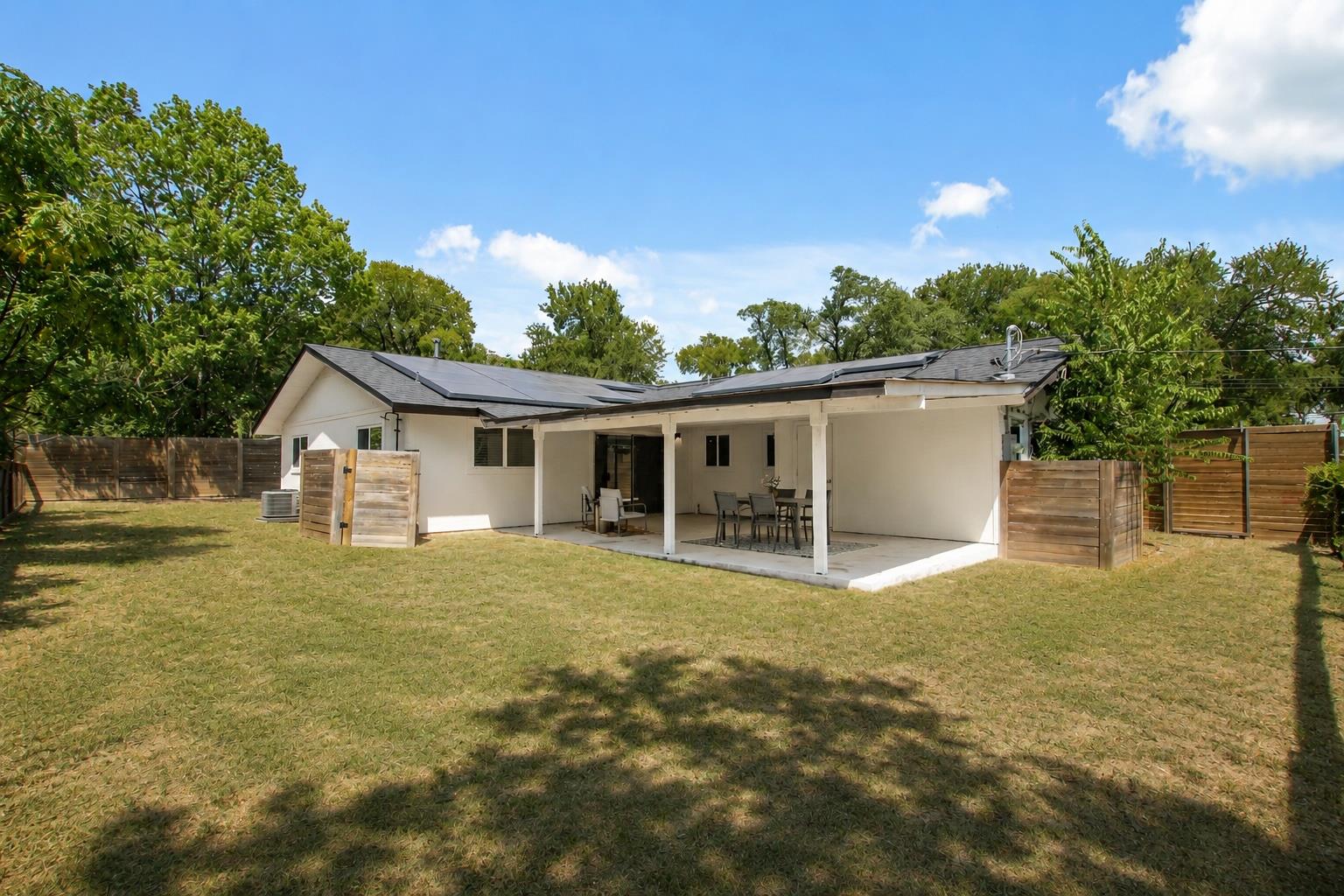 9110 Chisholm LN, Austin, TX 78748