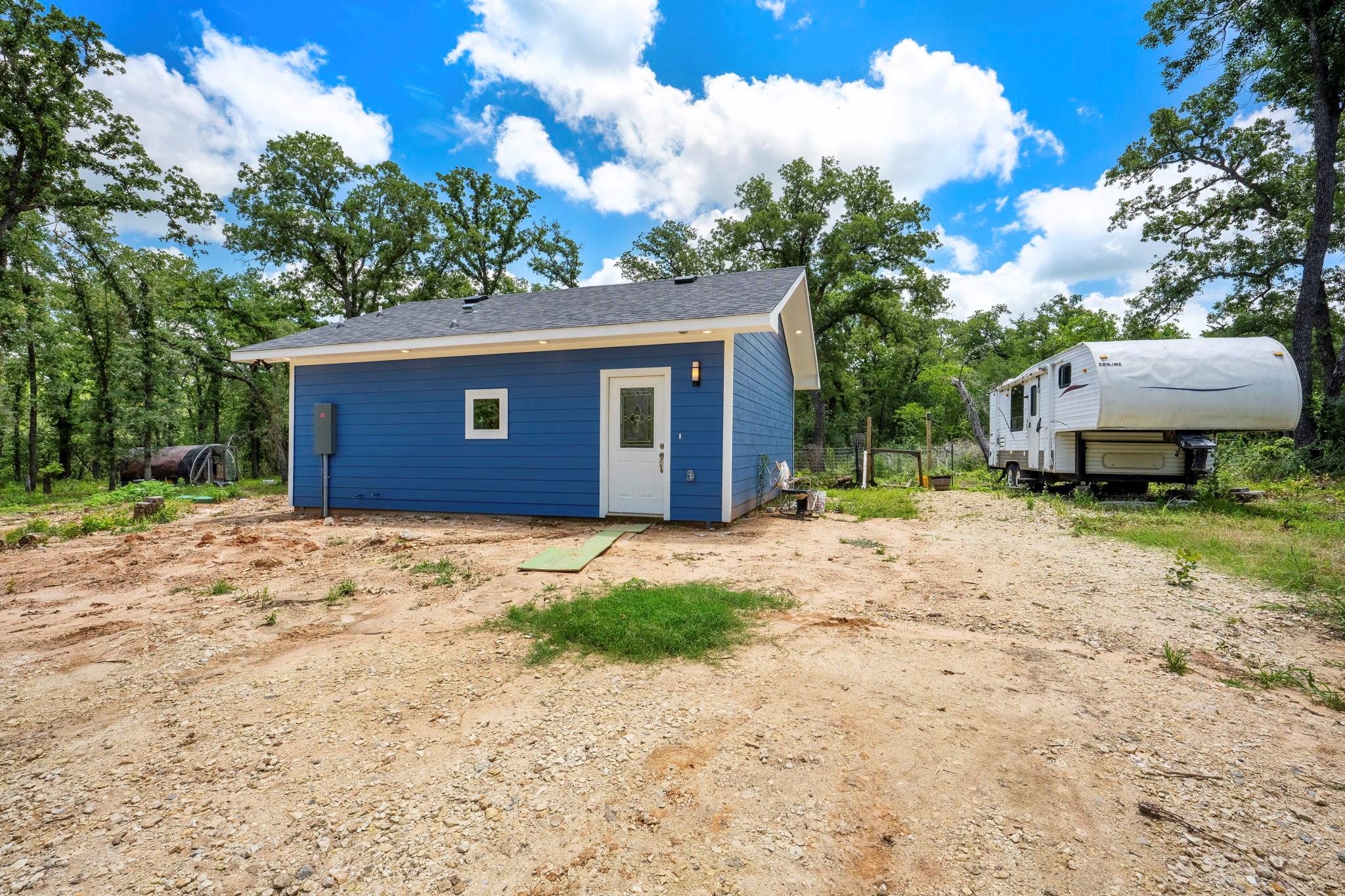 868 County Road 405, Buckholts, TX 76518