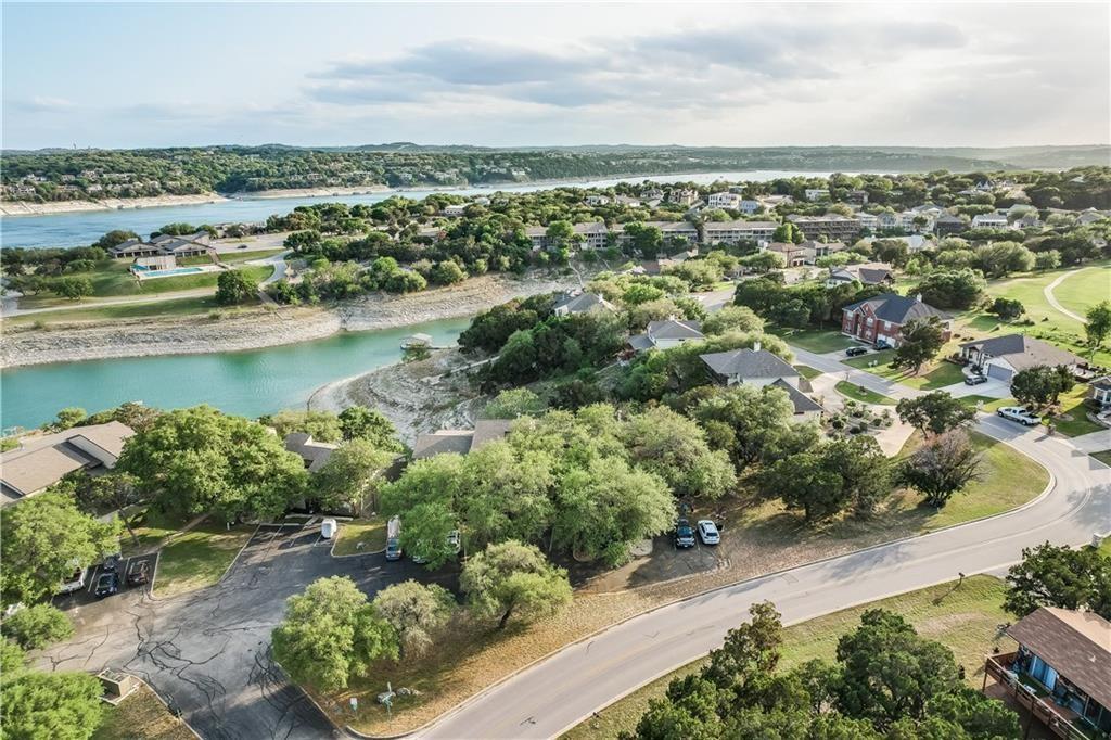 329 Venture BLVD S, Point Venture, TX 78645