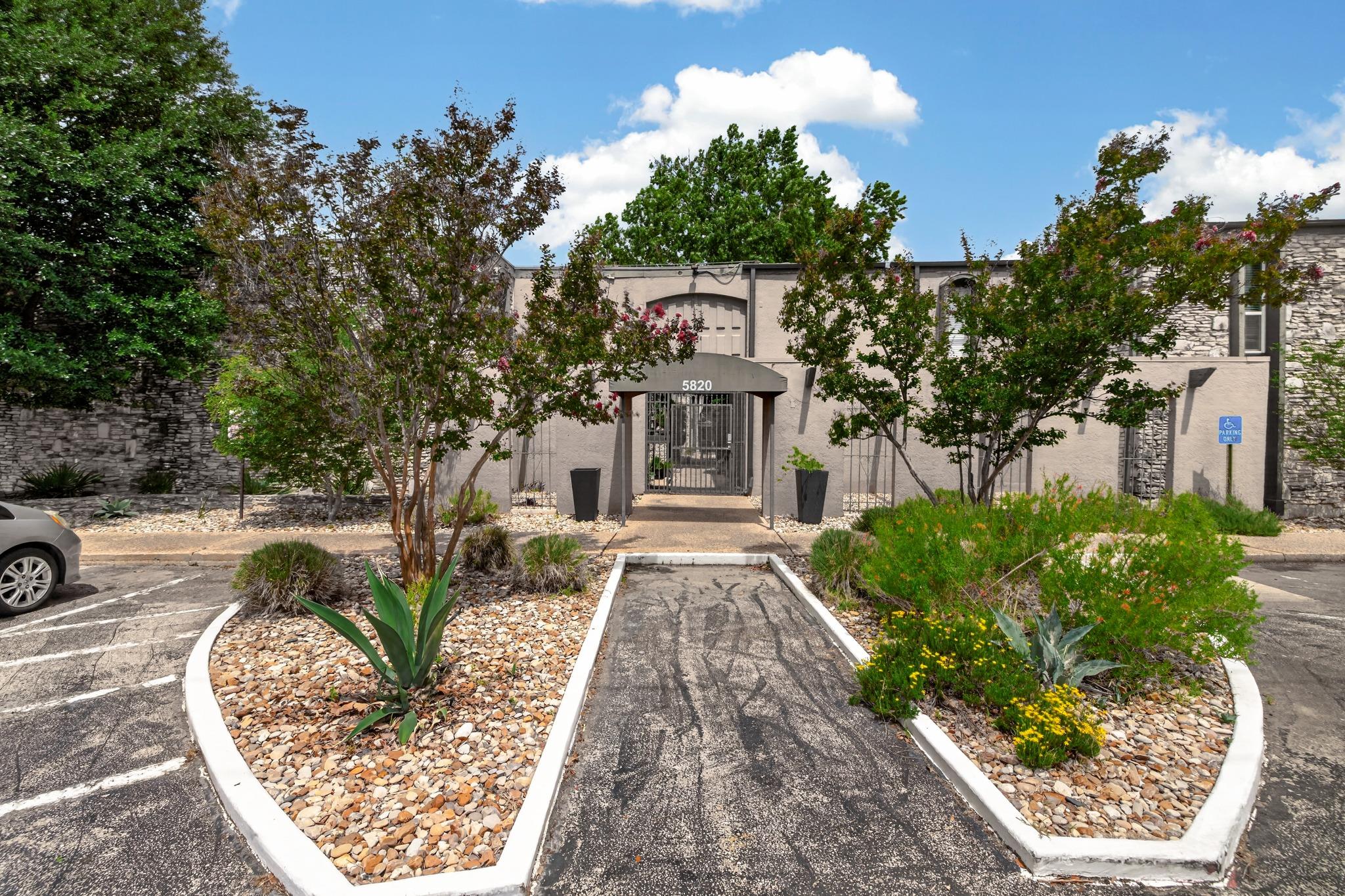 5820 Berkman DR #120, Austin, TX 78723