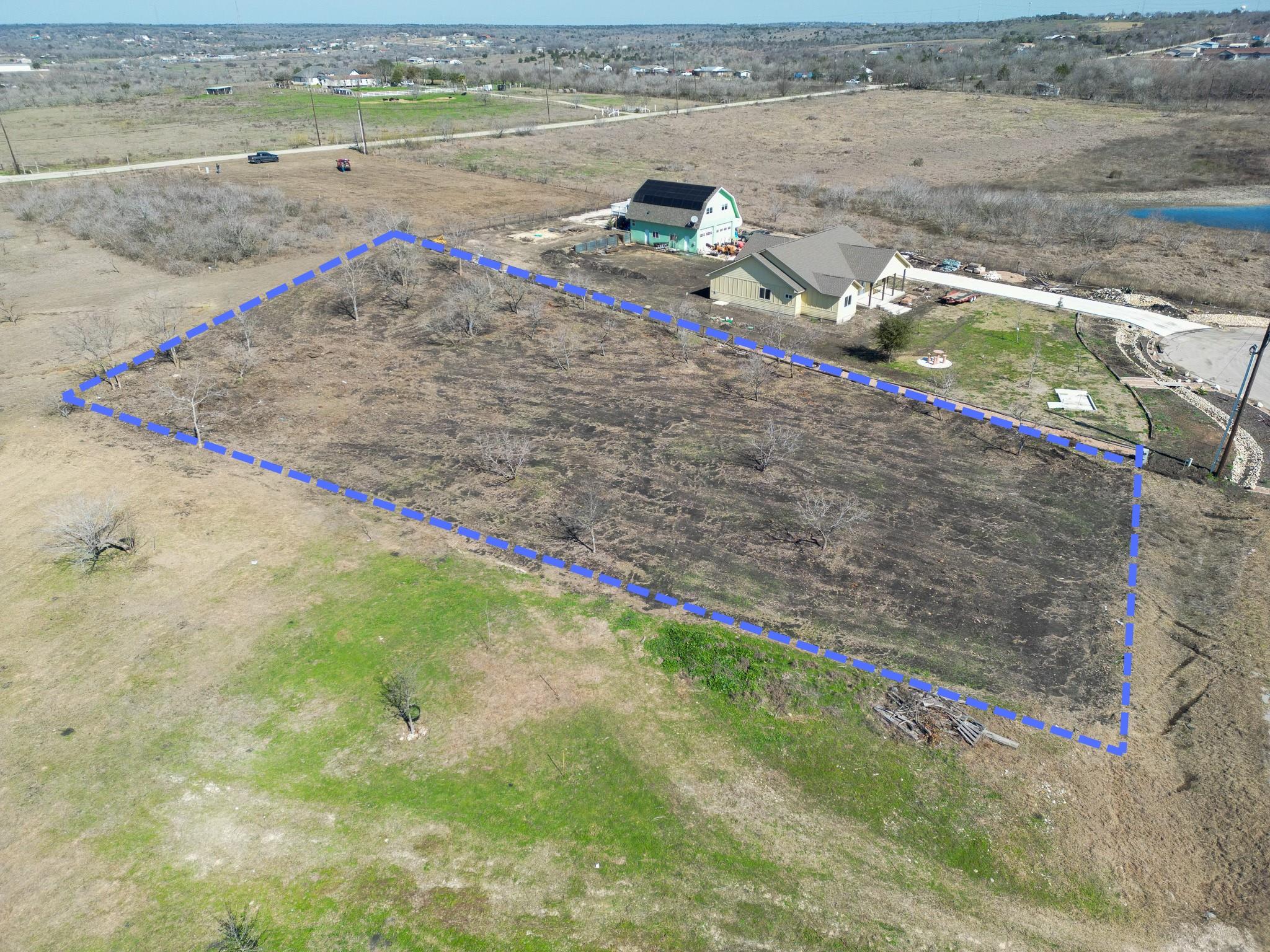 433 E Ridge LN, Kyle, TX 78640