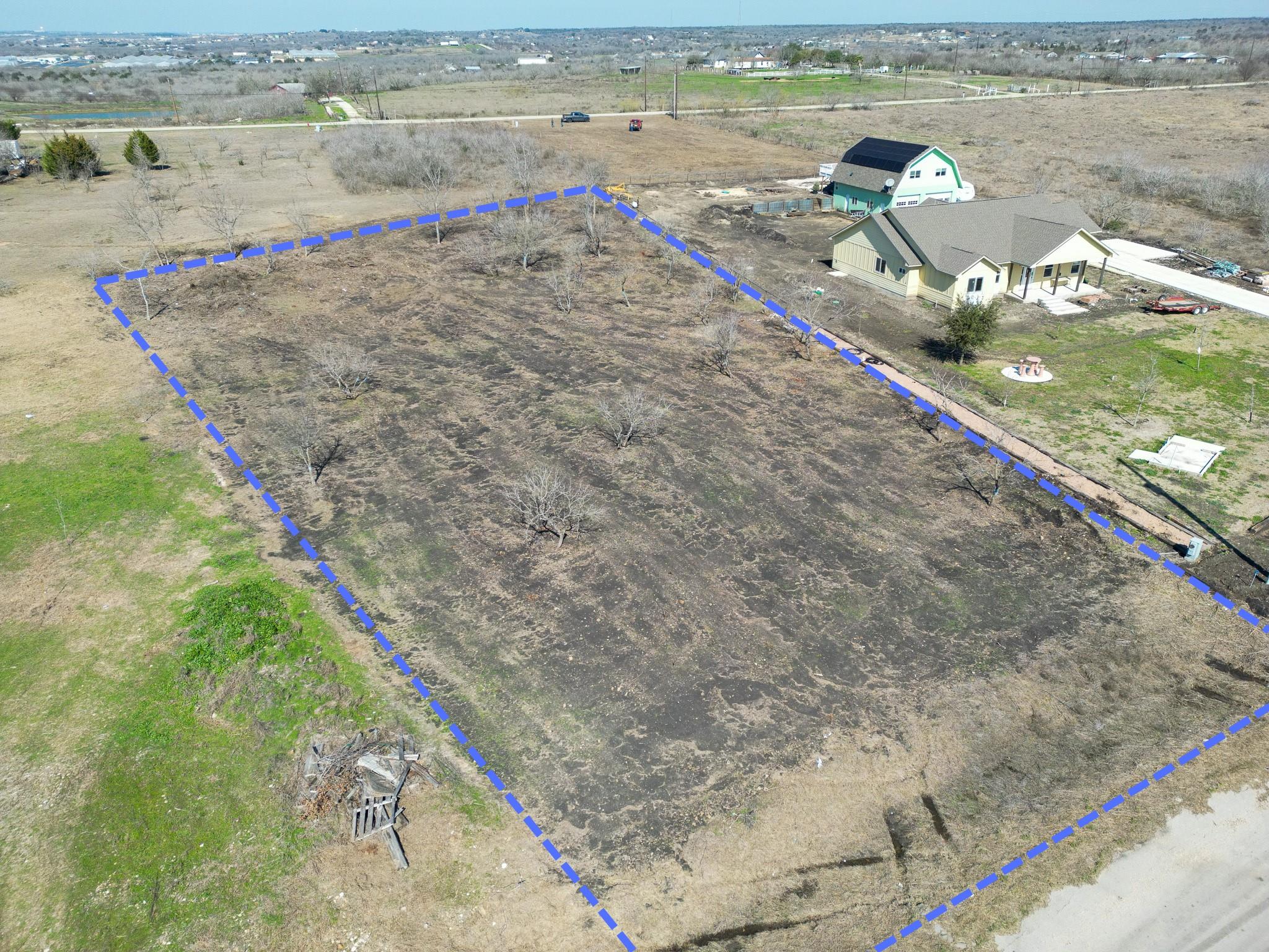 433 E Ridge LN, Kyle, TX 78640