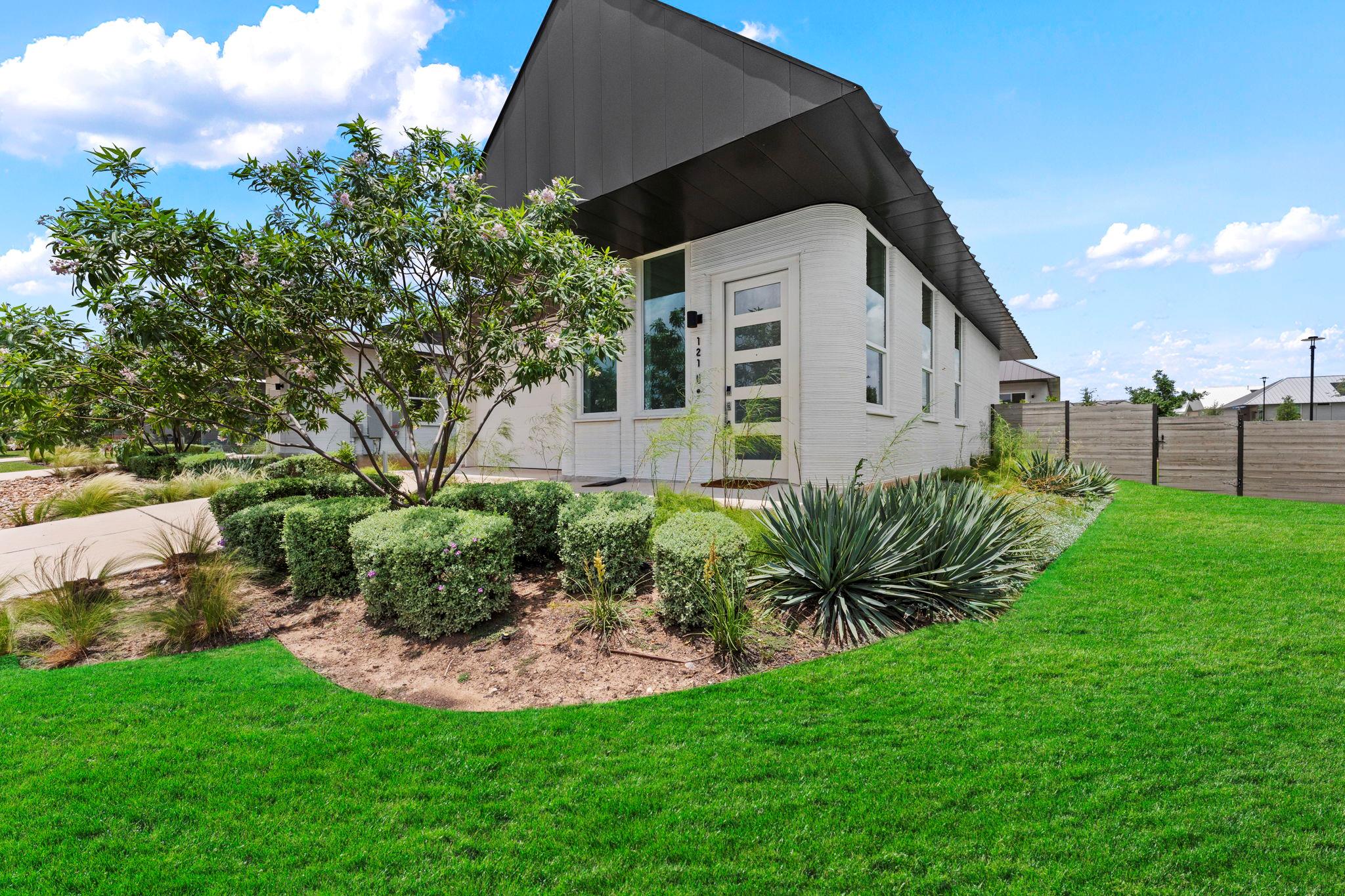 121 Rough Creek RD, Georgetown, TX 78628