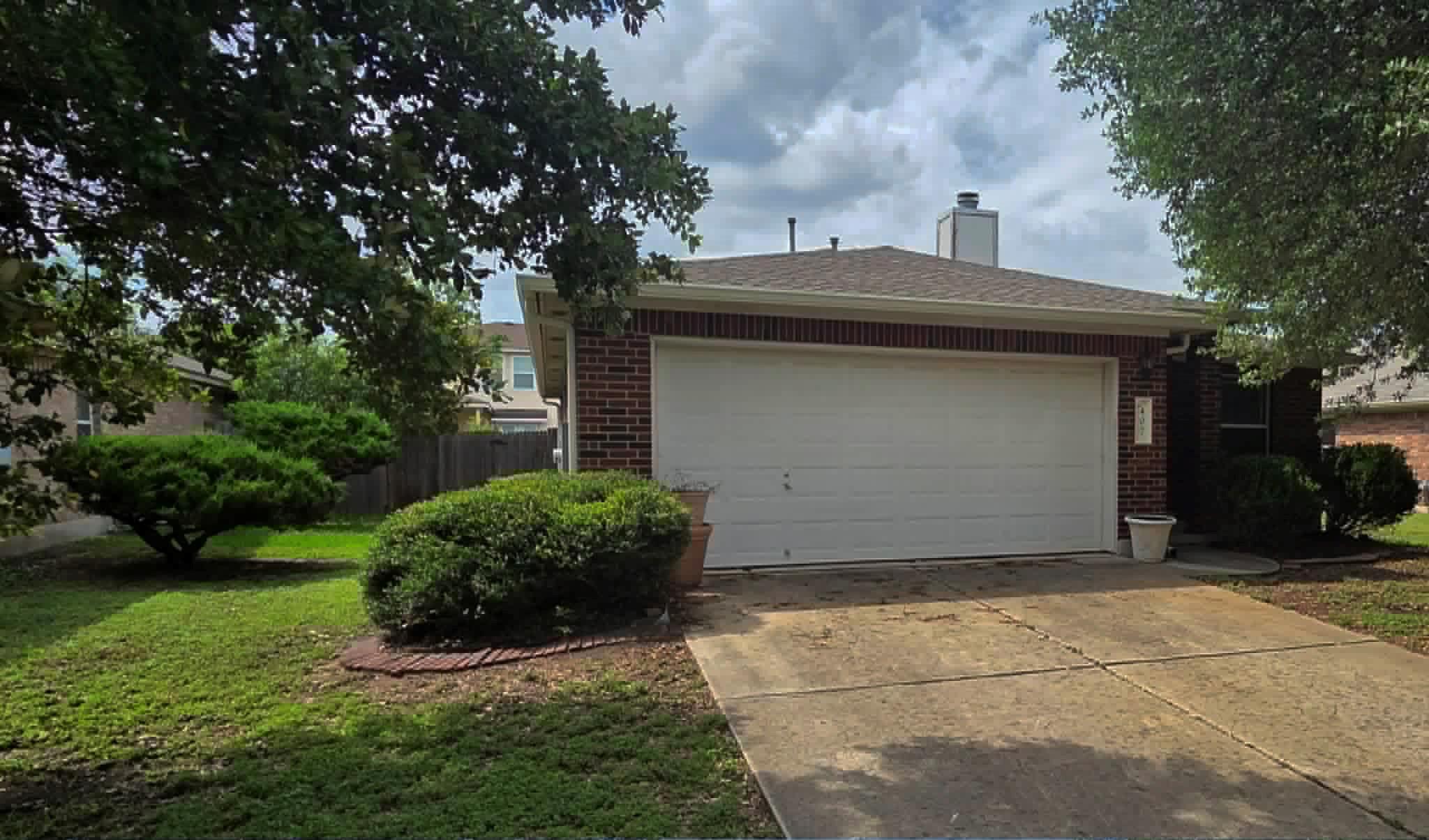 407 Mccarthur DR, Leander, TX 78641