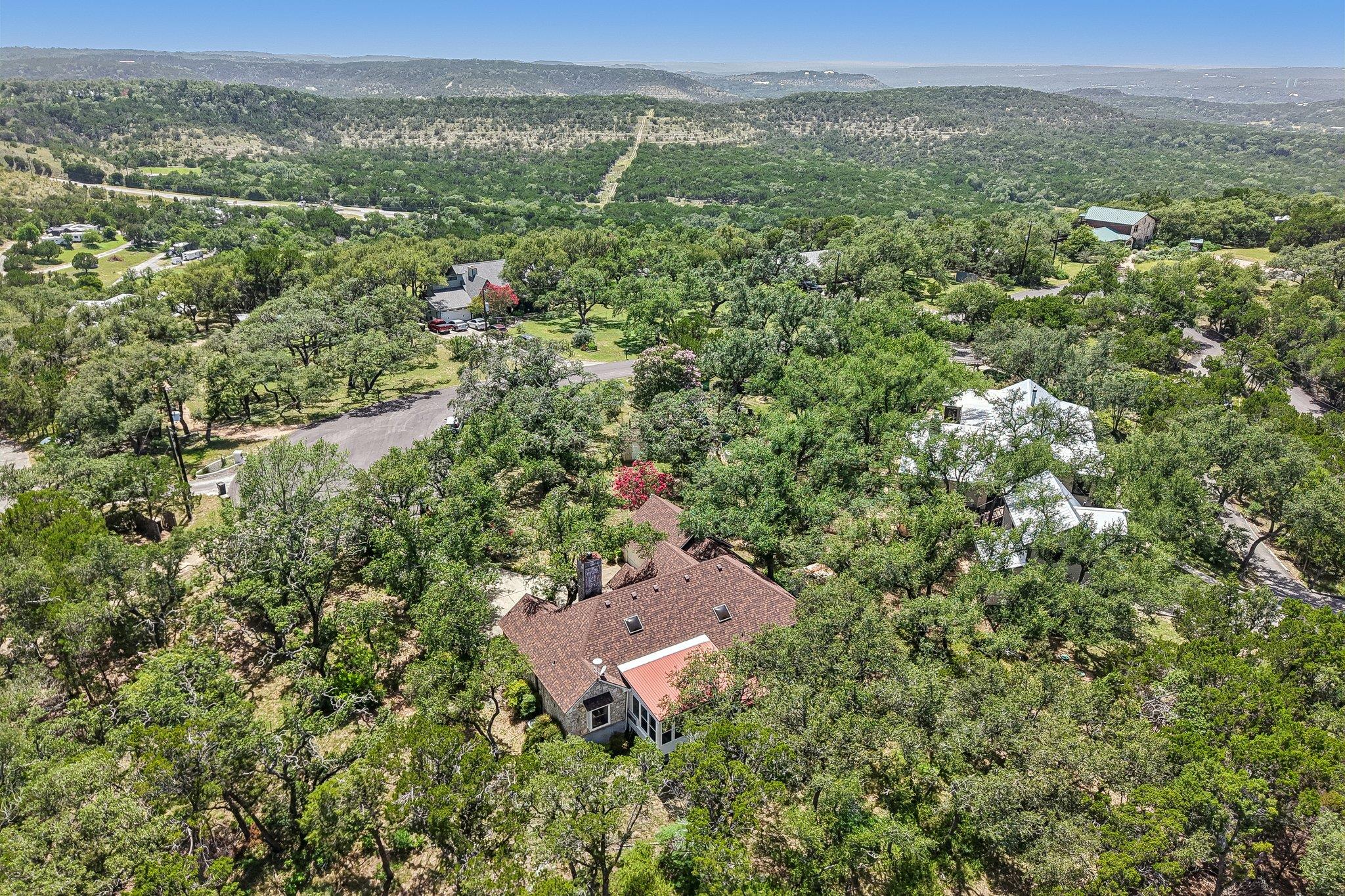 302 Mesa DR, Wimberley, TX 78676