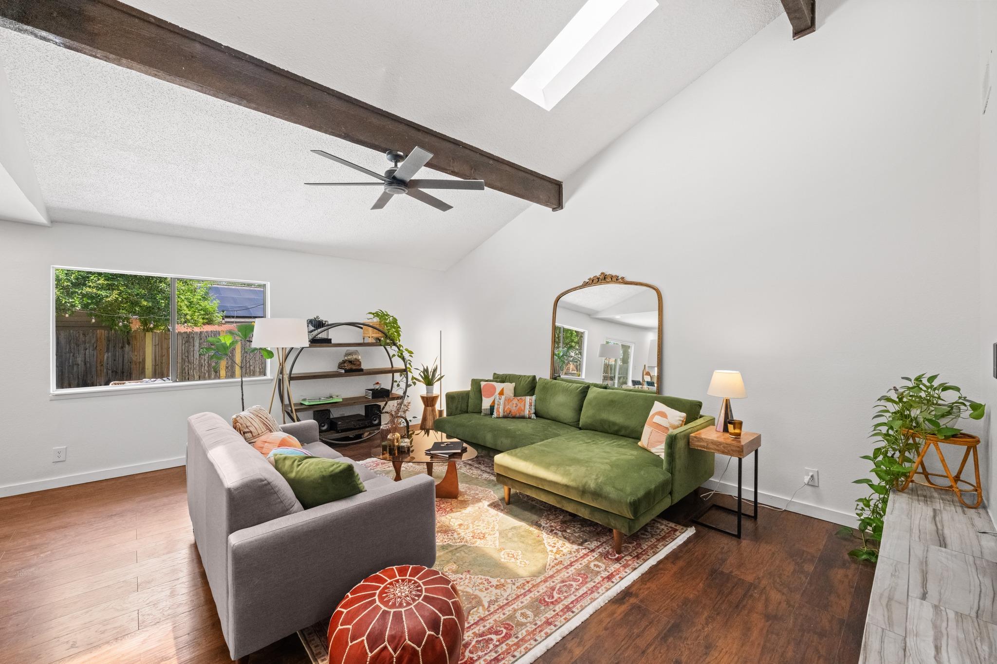 2526 Mcgregor DR, Austin, TX 78745