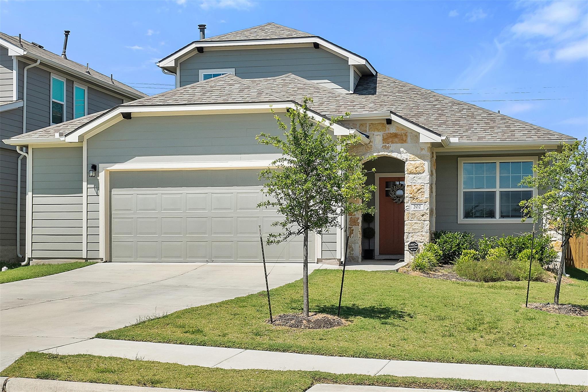 202 Barton Creek LN, Hutto, TX 78634