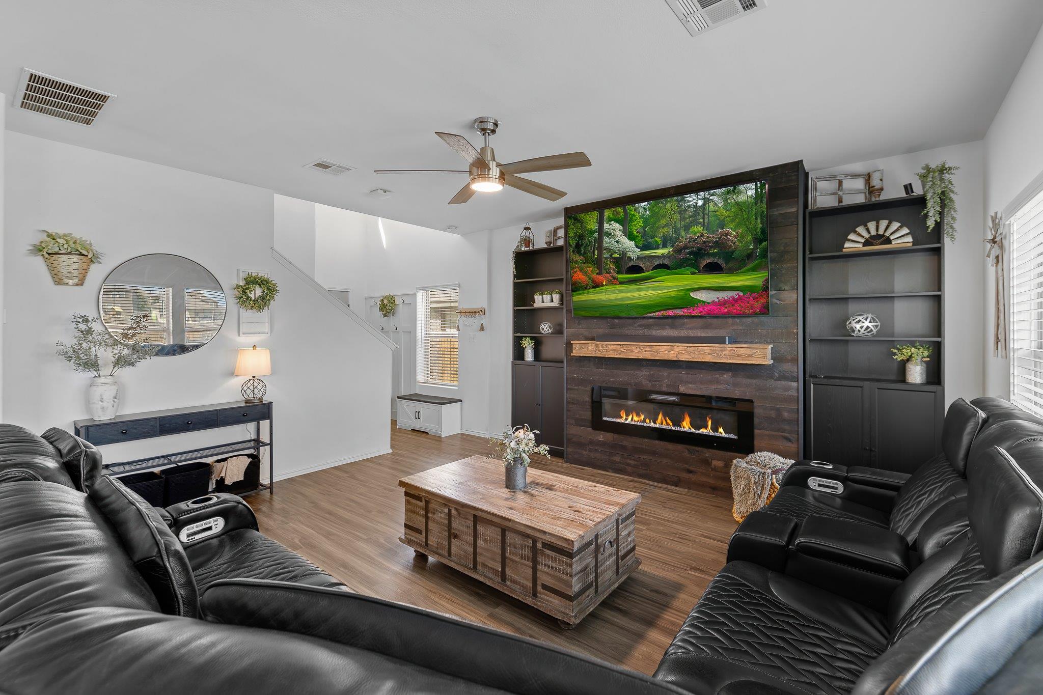 576 Greatest Gift Way, Jarrell, TX 76537