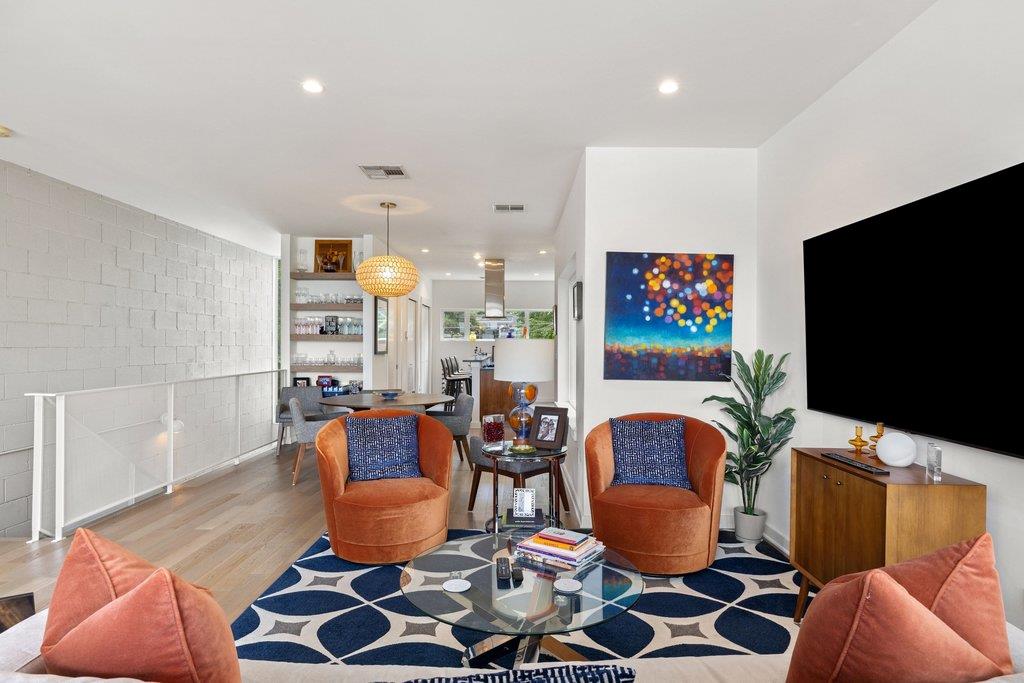 2016 Jesse E Segovia ST #B, Austin, TX 78702