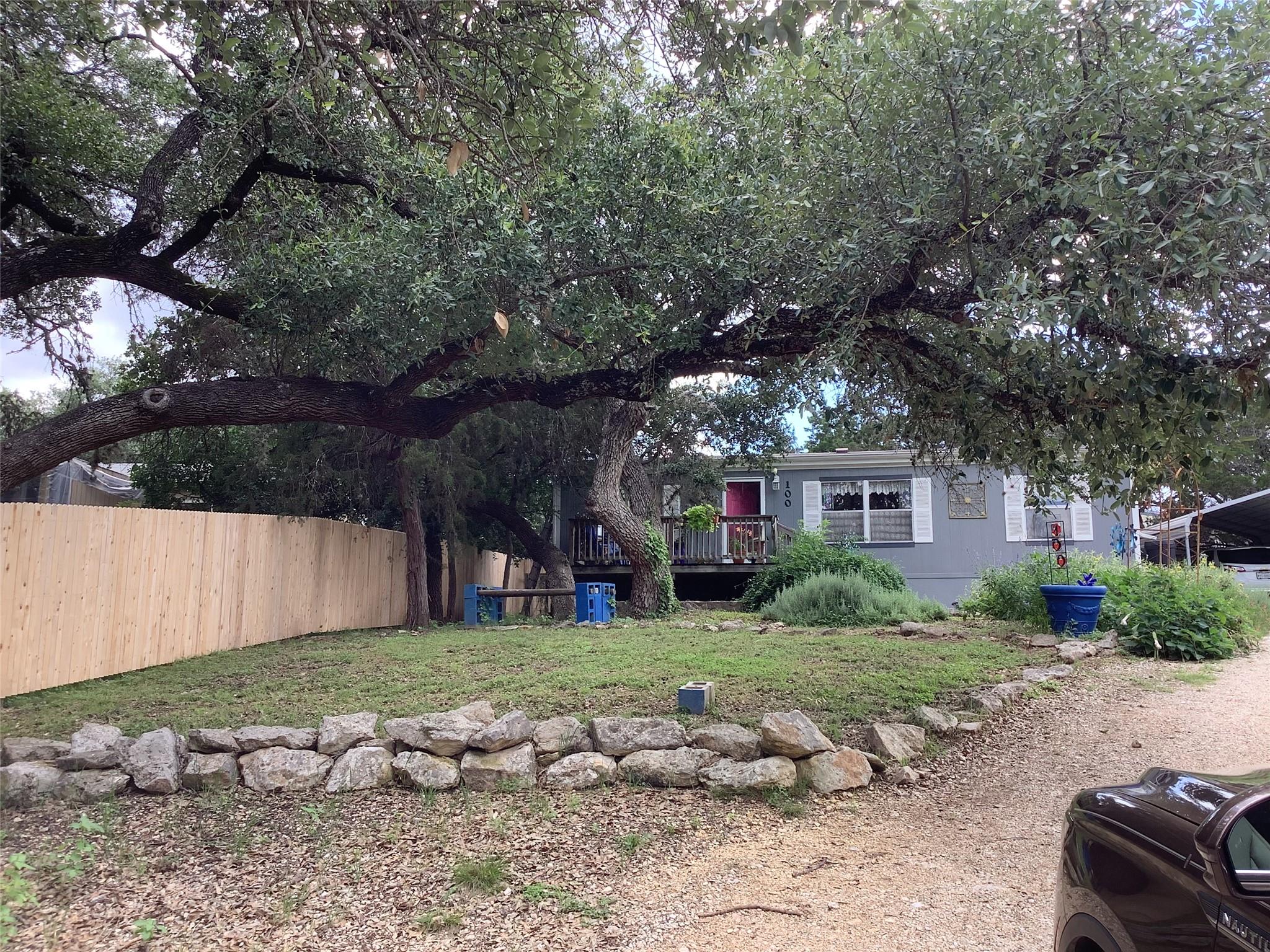 100 Cowpoke CIR, Wimberley, TX 78676