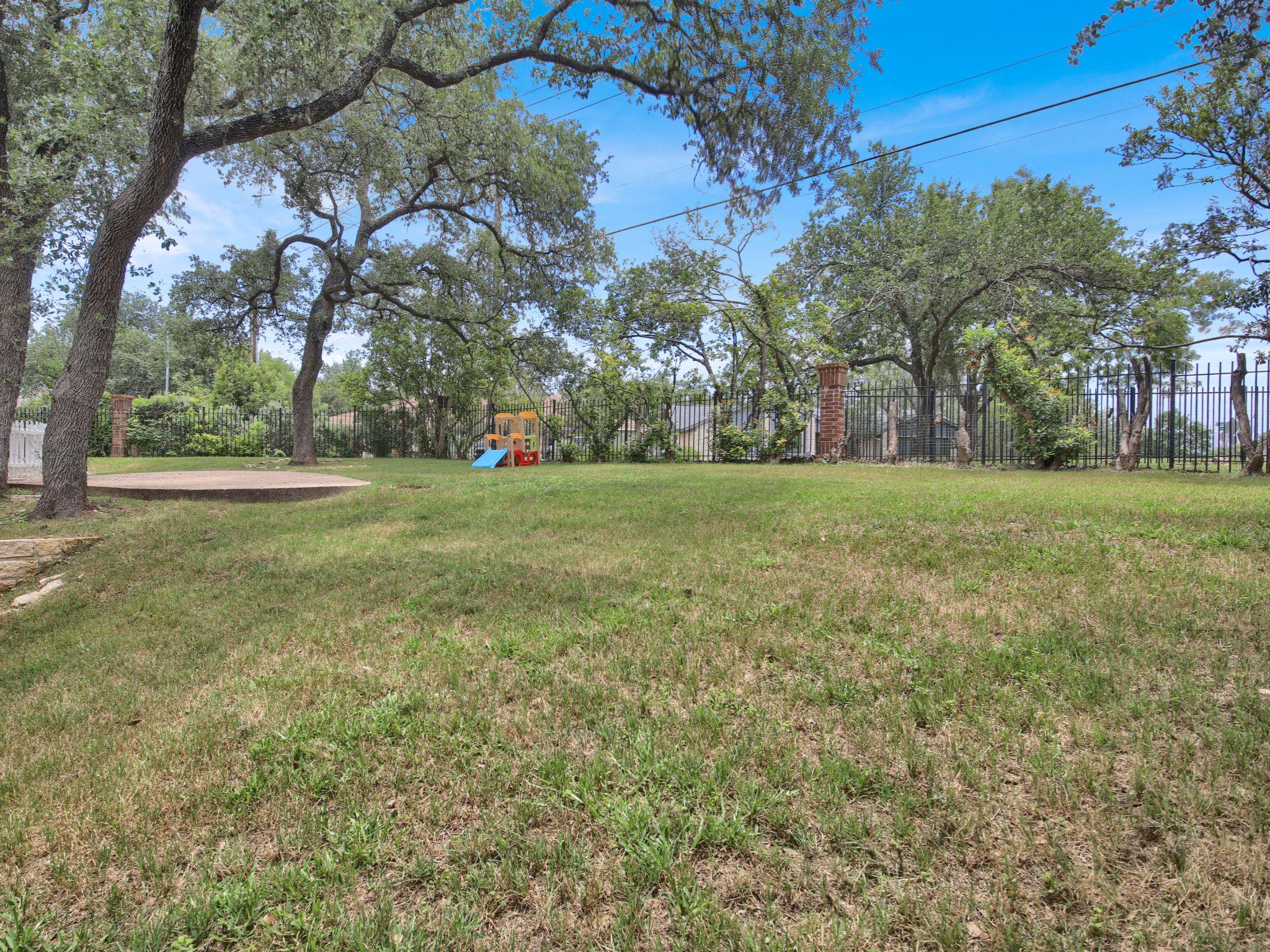 6001 Sierra Arbor CT, Austin, TX 78759
