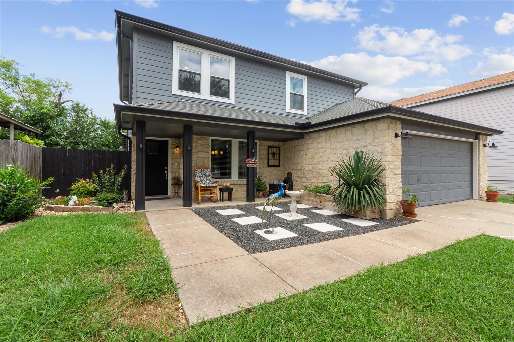 1104 Hilltop DR, San Marcos, TX 78666