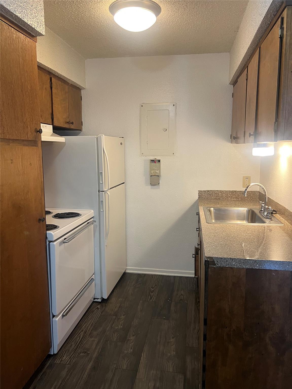 2803 Hemphill Pk #B-110, Austin, TX 78705