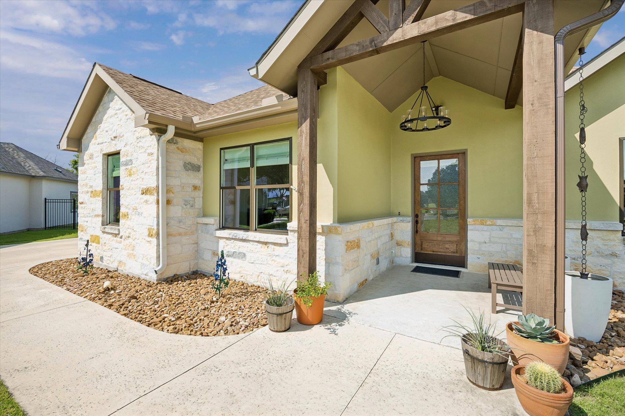 906 Canyon Oak CIR, Marble Falls, TX 78654