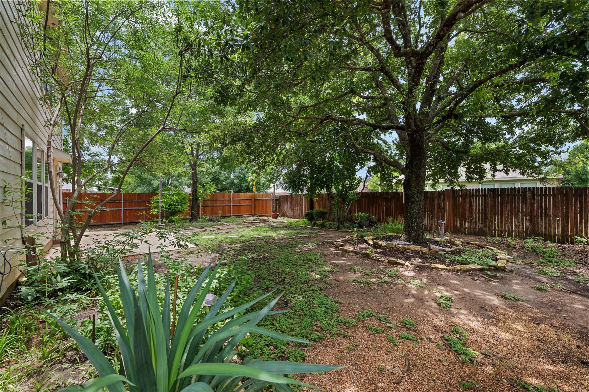 301 Lark ST, Leander, TX 78641