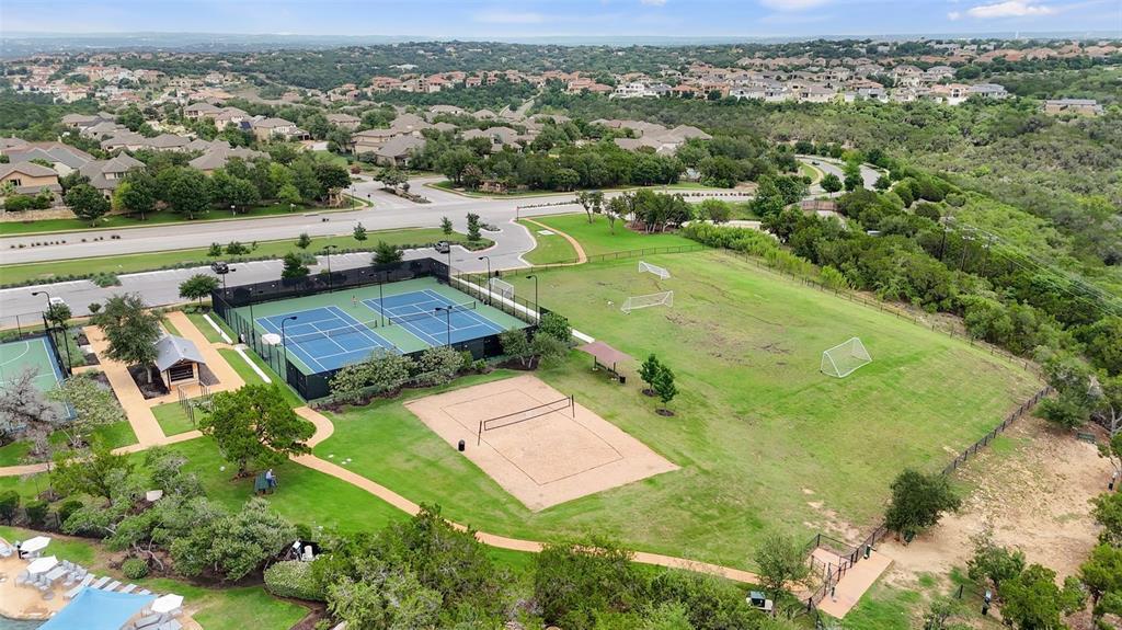 205 Woodlands CT, Lakeway, TX 78738