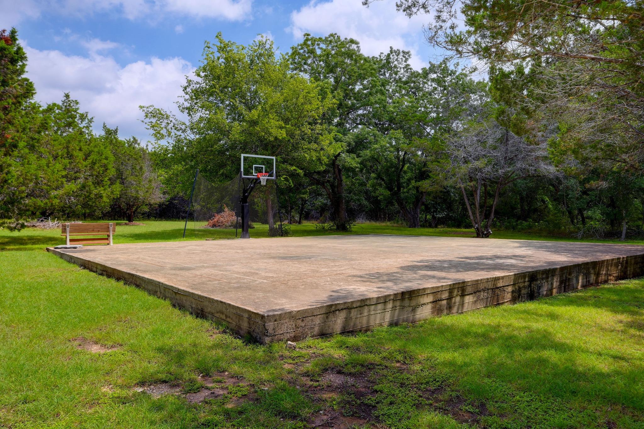 401 Mountain Crest DR, Wimberley, TX 78676