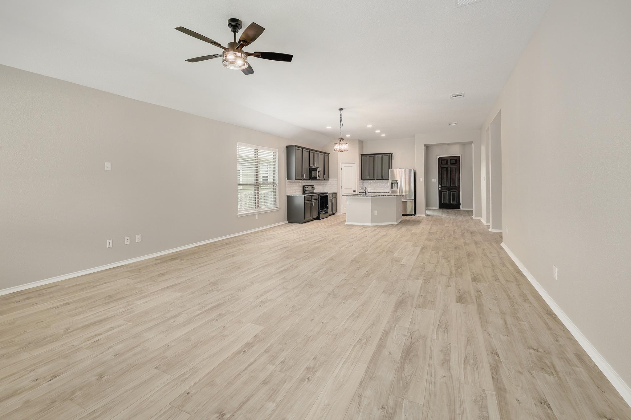 127 Scotsburg ST, Hutto, TX 78634