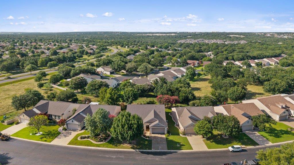 207 Breezeway LN, Georgetown, TX 78633