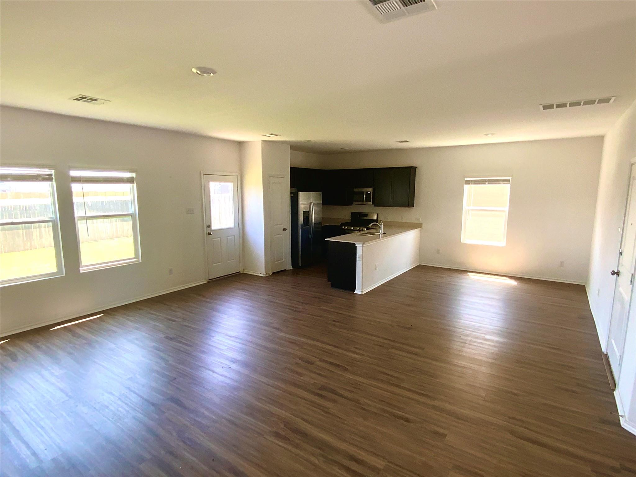 131 Soapstone Ps, Maxwell, TX 78656