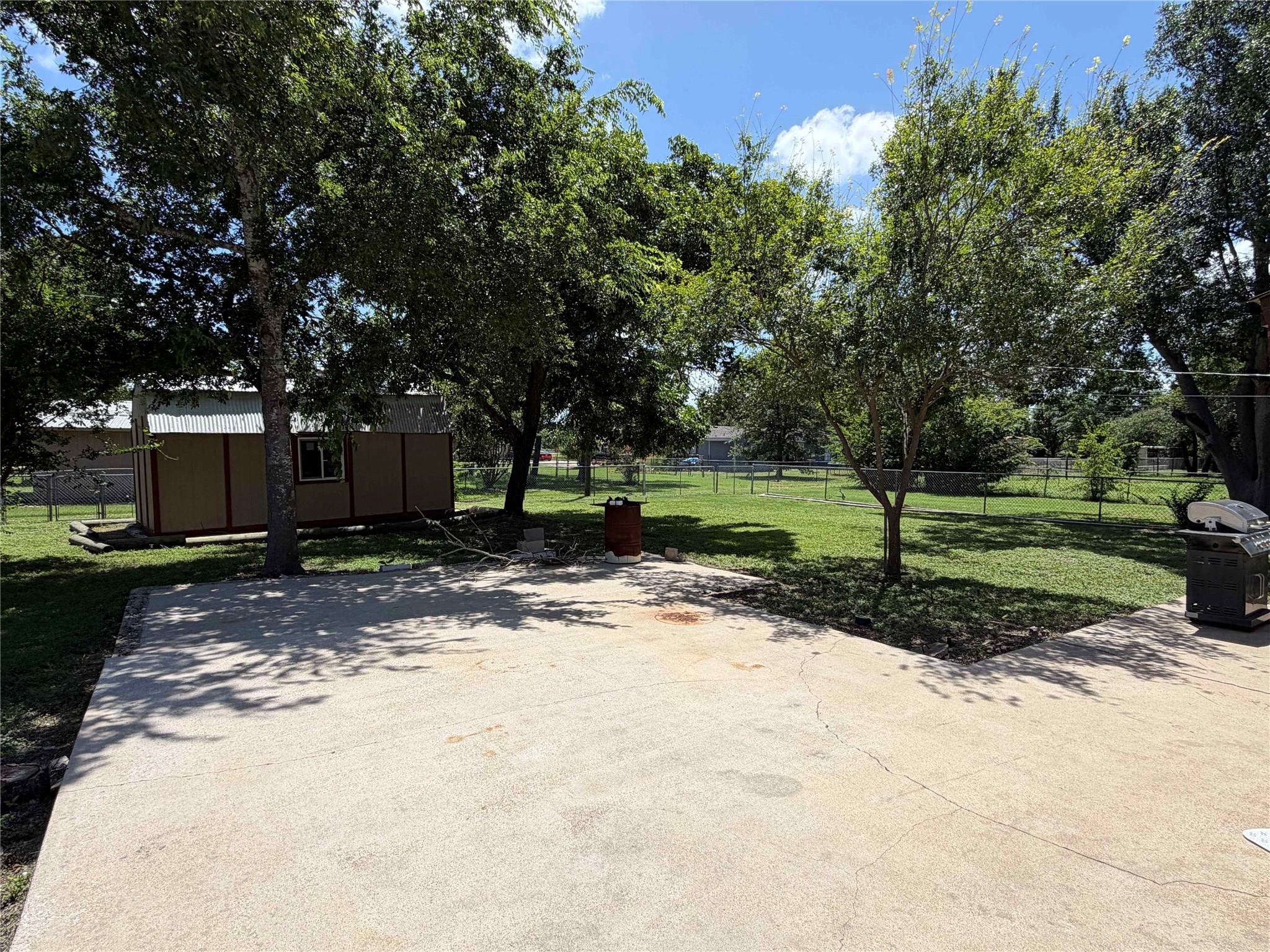 650 W Vaughan ST, Bertram, TX 78605