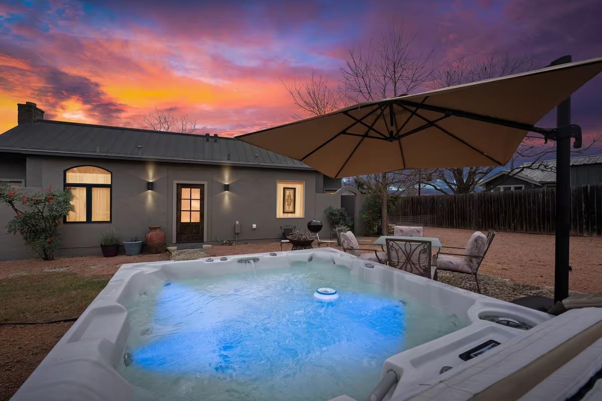 406 Cross Mountain DR, Fredericksburg, TX 78624