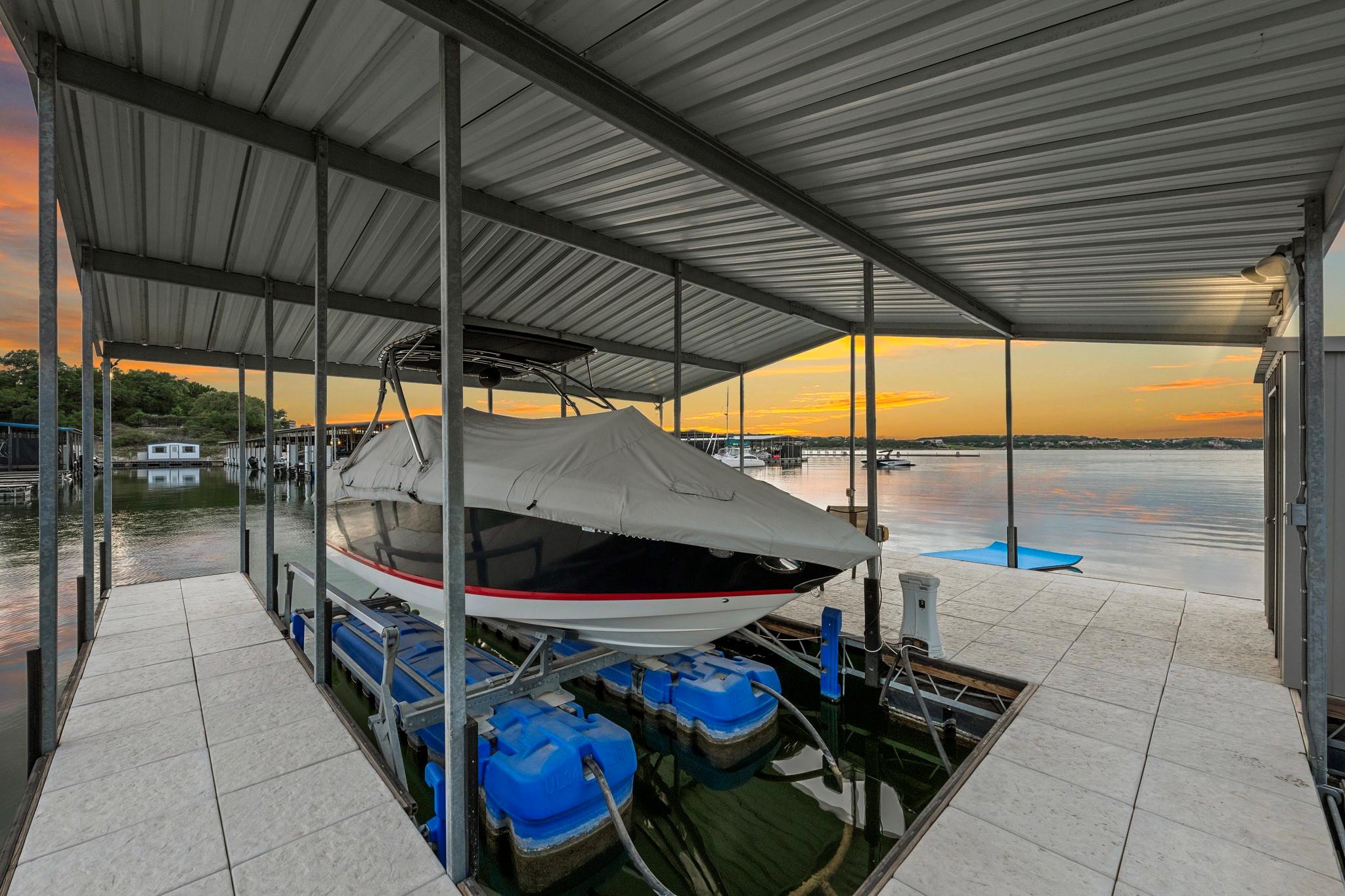 1005 Challenger, Lakeway, TX 78734