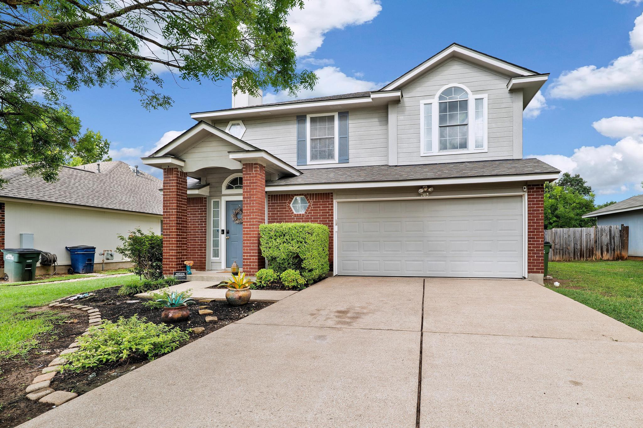 703 Sparkling Brook LN, Leander, TX 78641