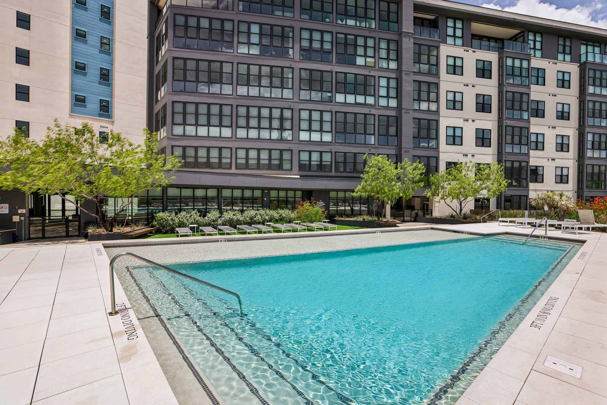 800 Embassy DR #319, Austin, TX 78702