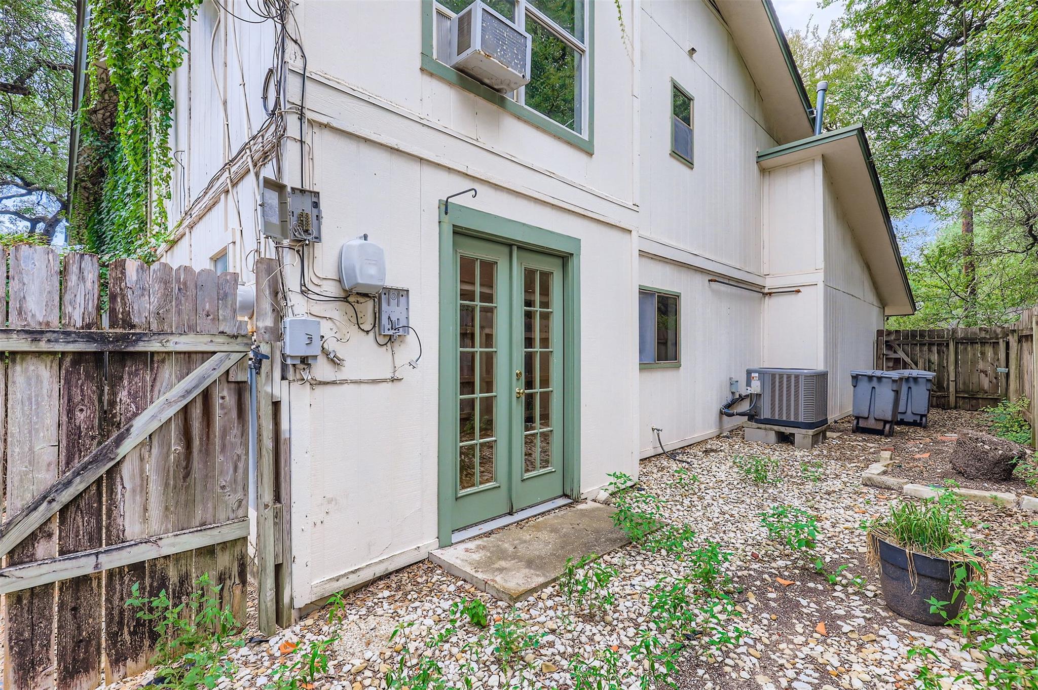 8600 Tallwood Dr #A & B, Austin, TX 78759