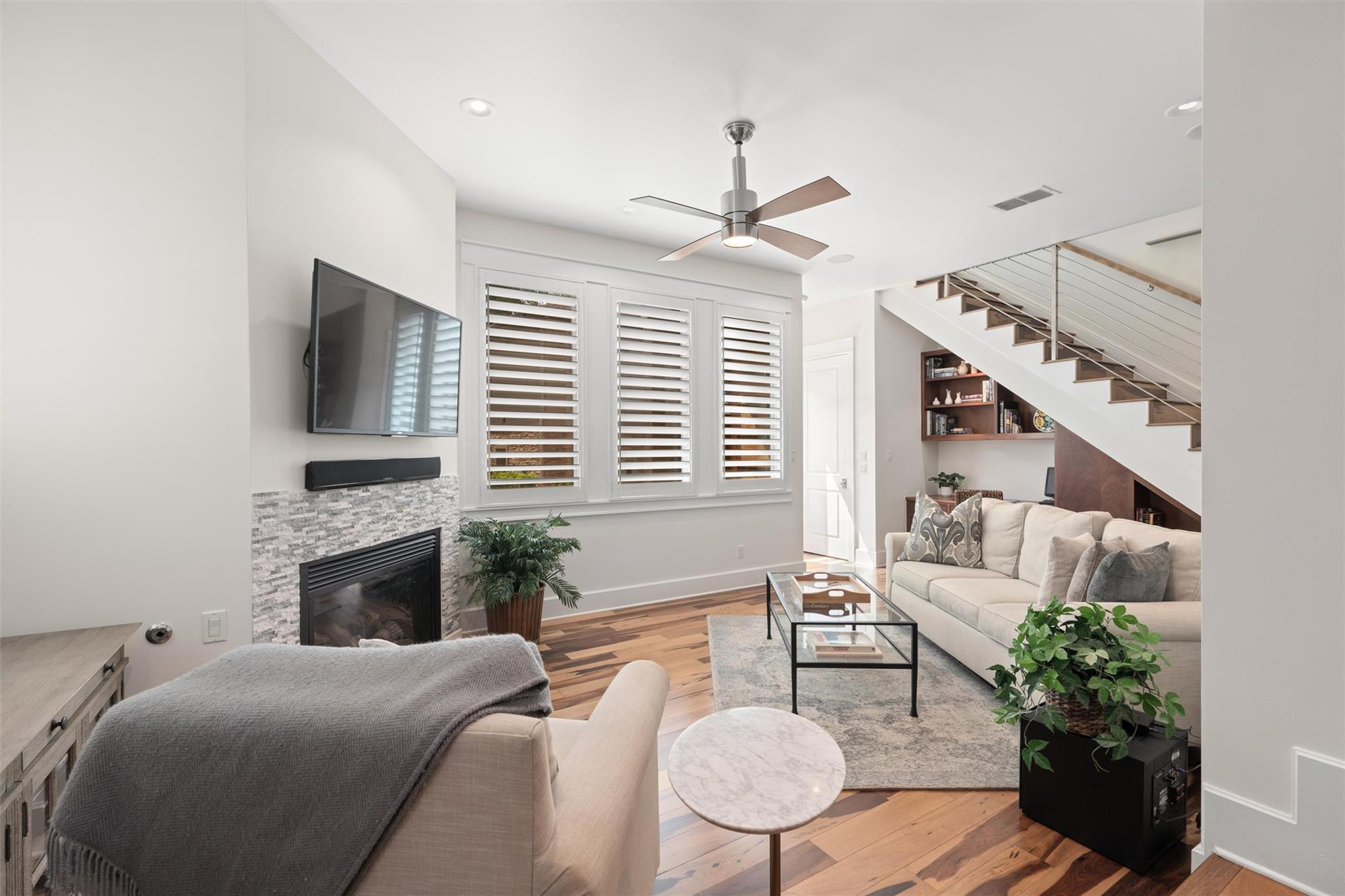 1227 Newning Ave #10, Austin, TX 78704